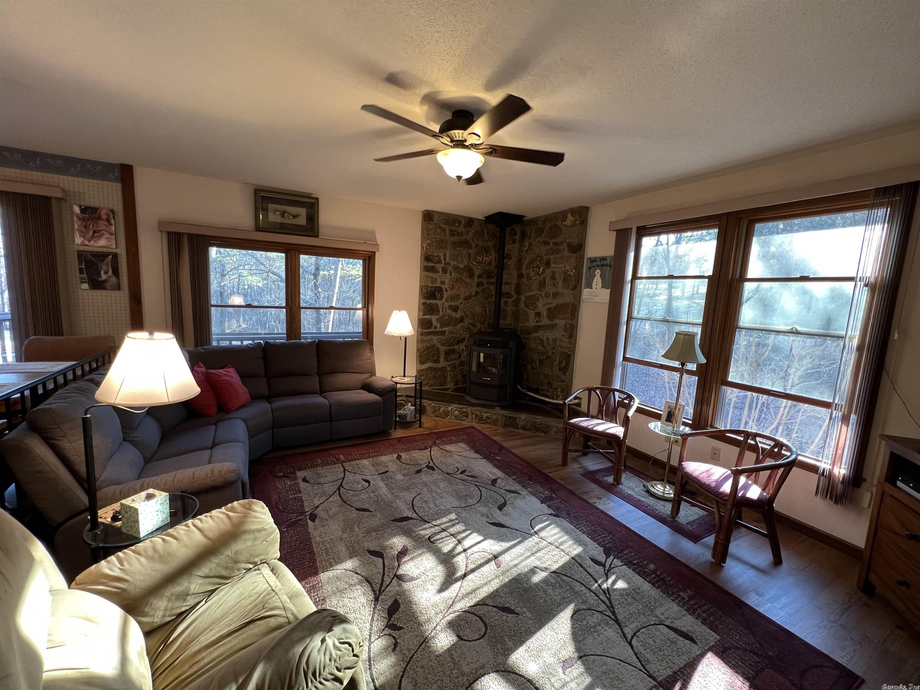 INDIAN HILLS - Residential