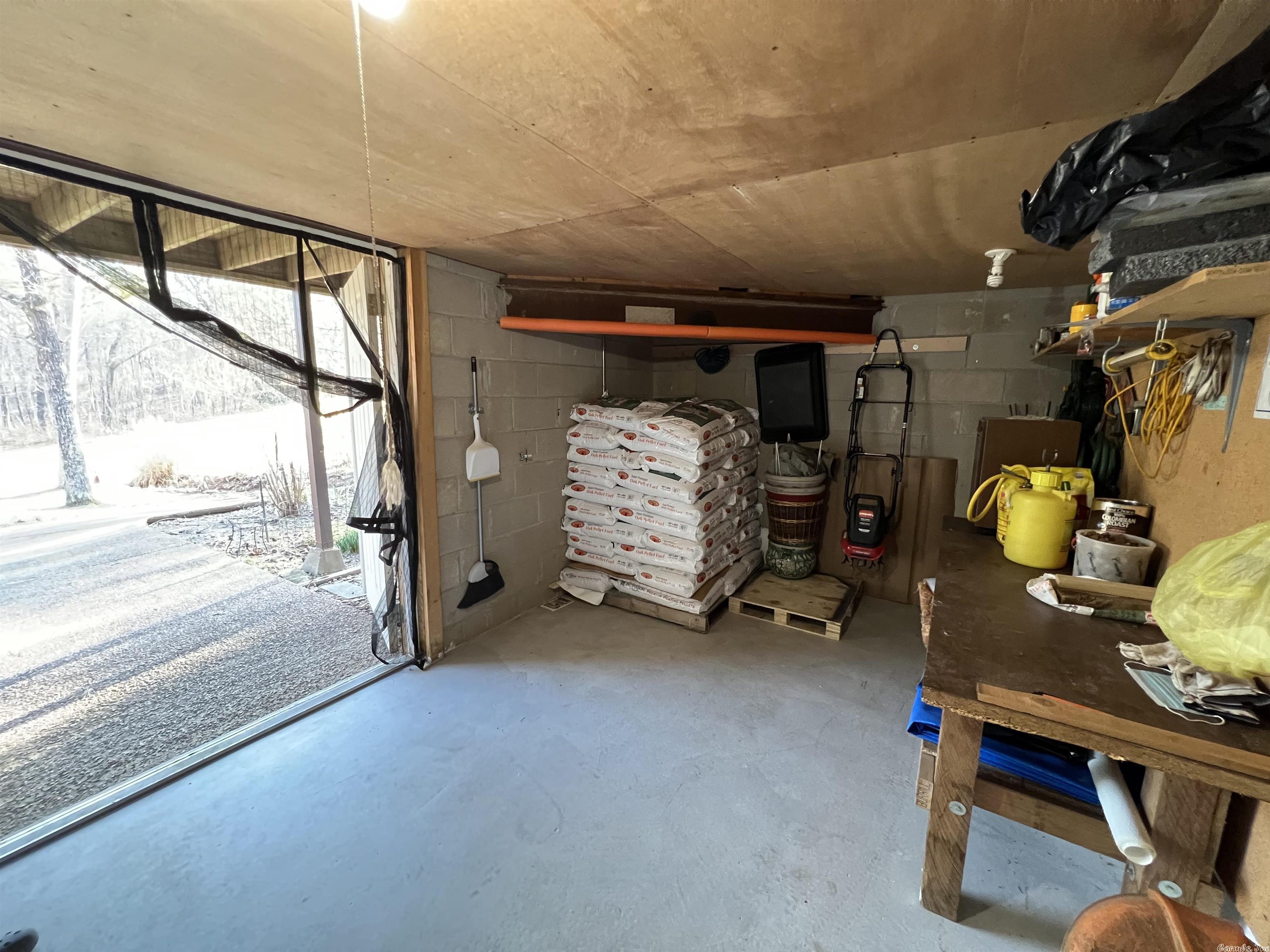 INDIAN HILLS - Residential