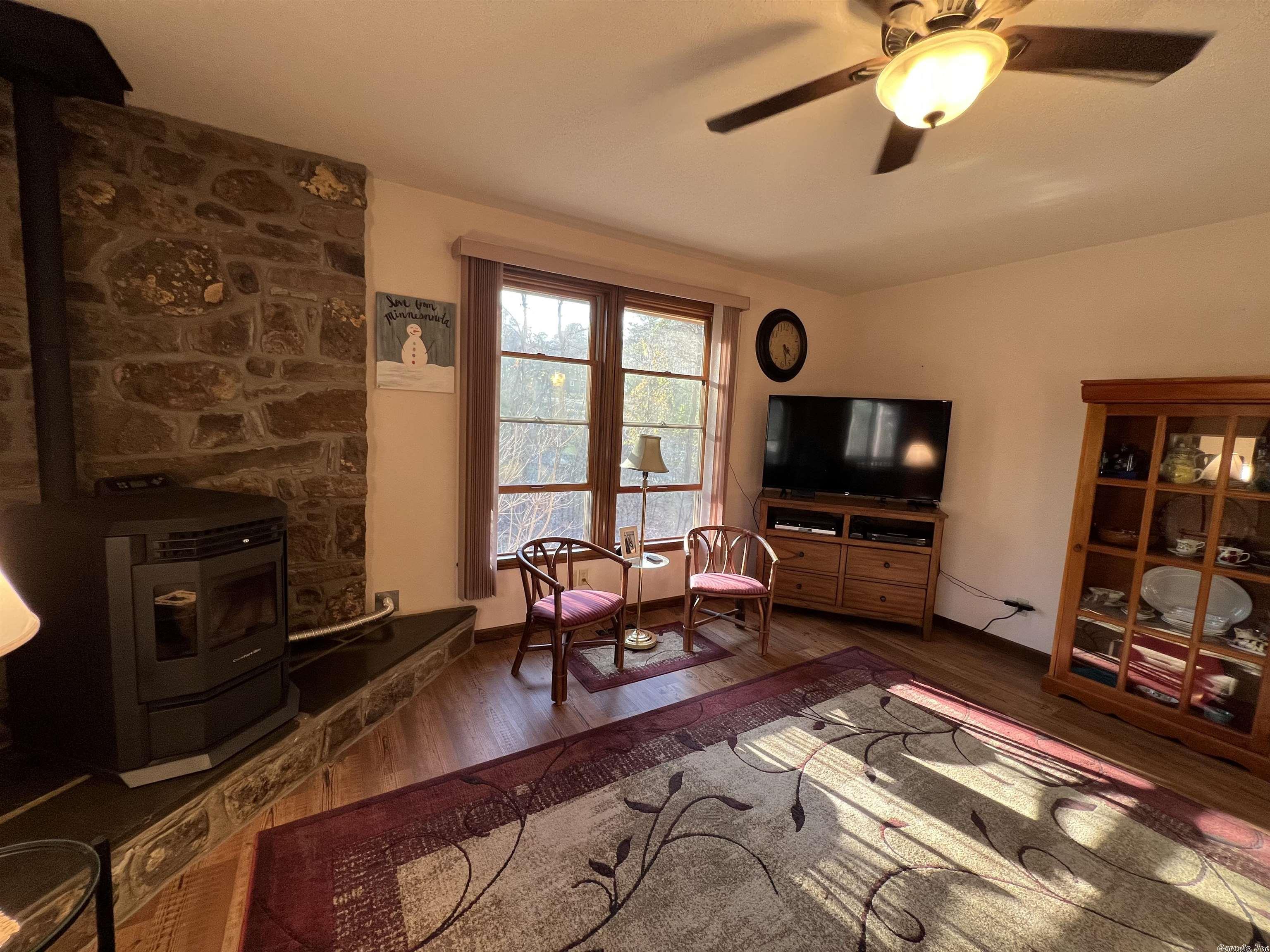 INDIAN HILLS - Residential