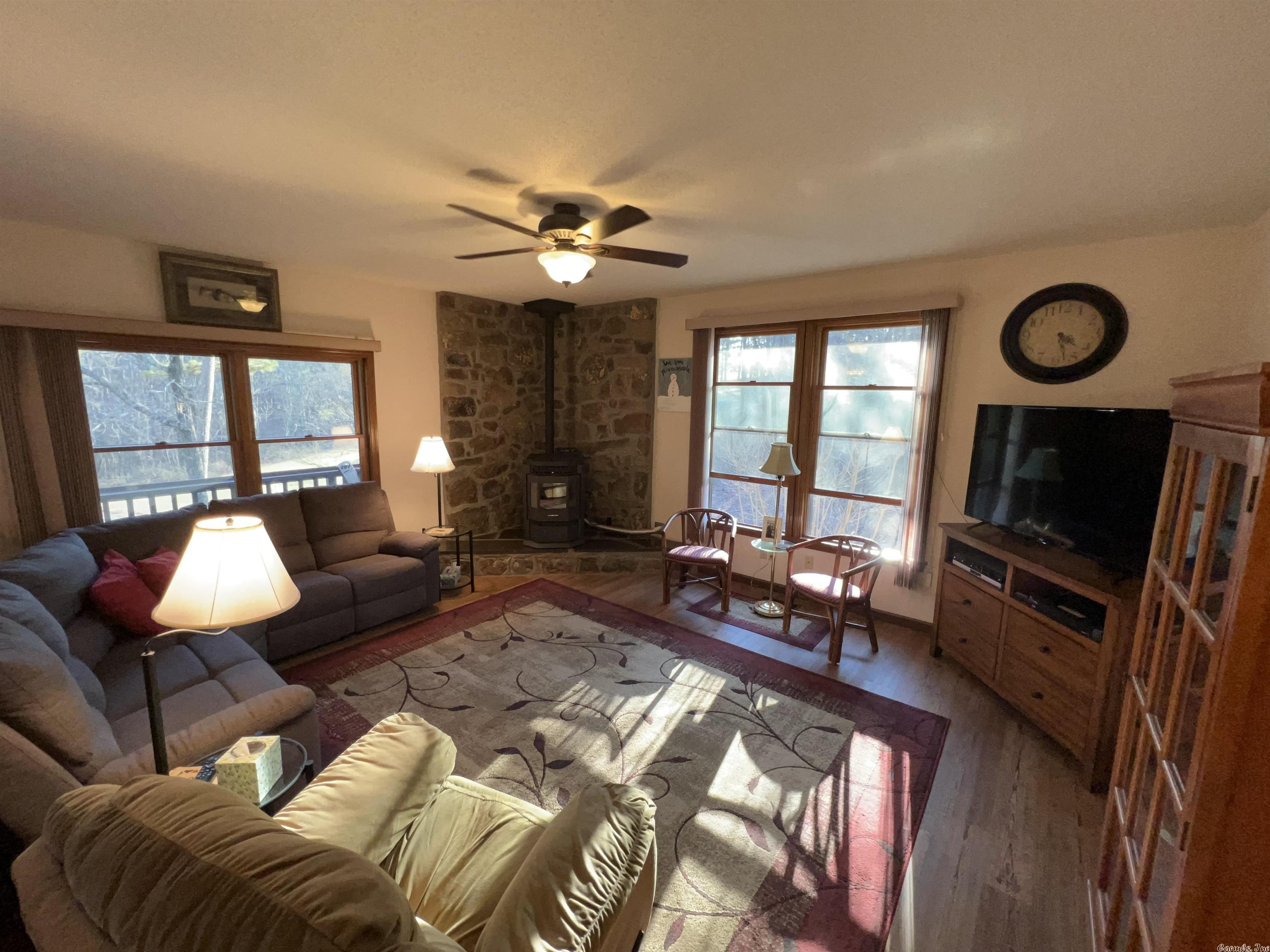 INDIAN HILLS - Residential