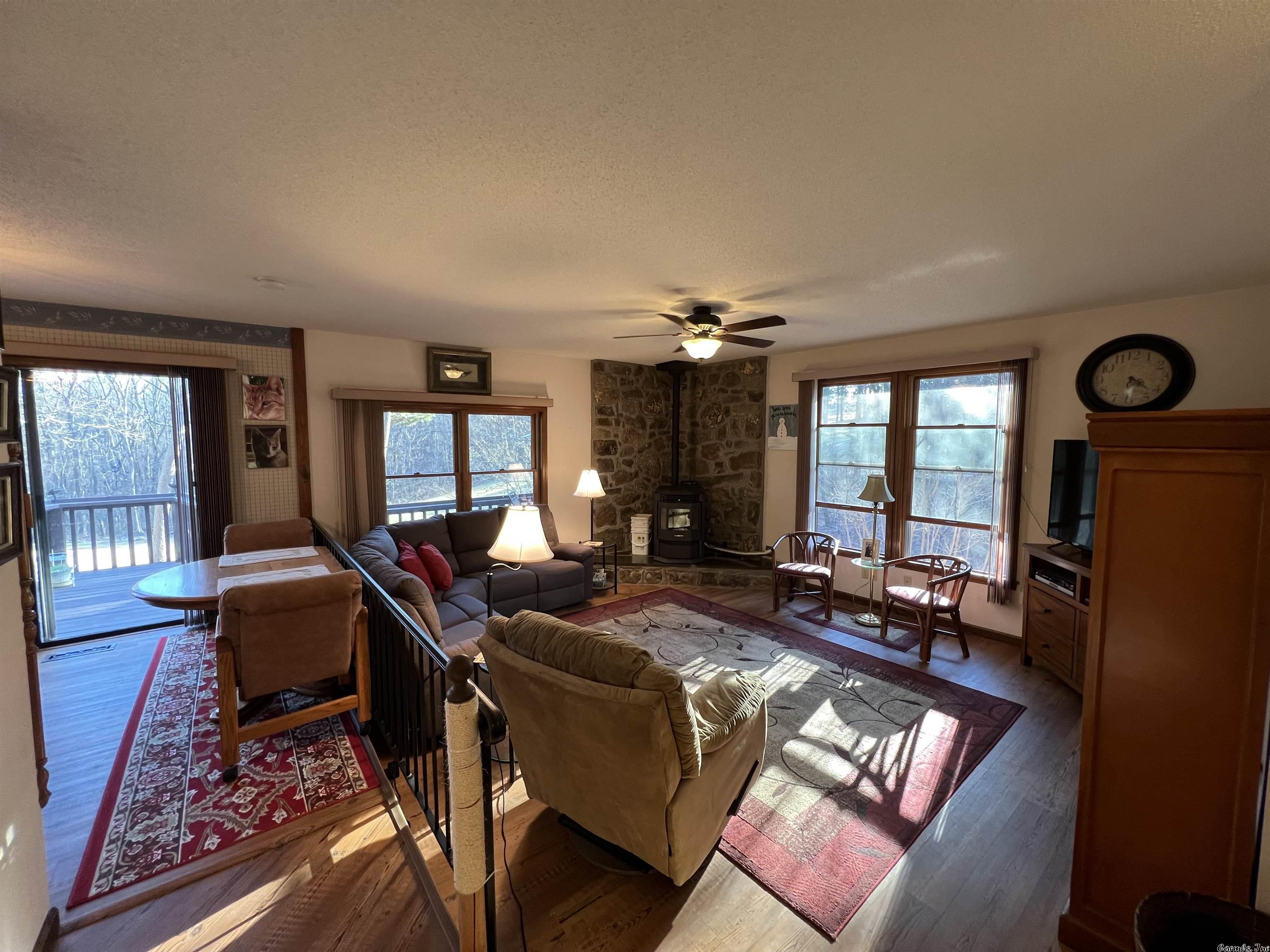 INDIAN HILLS - Residential