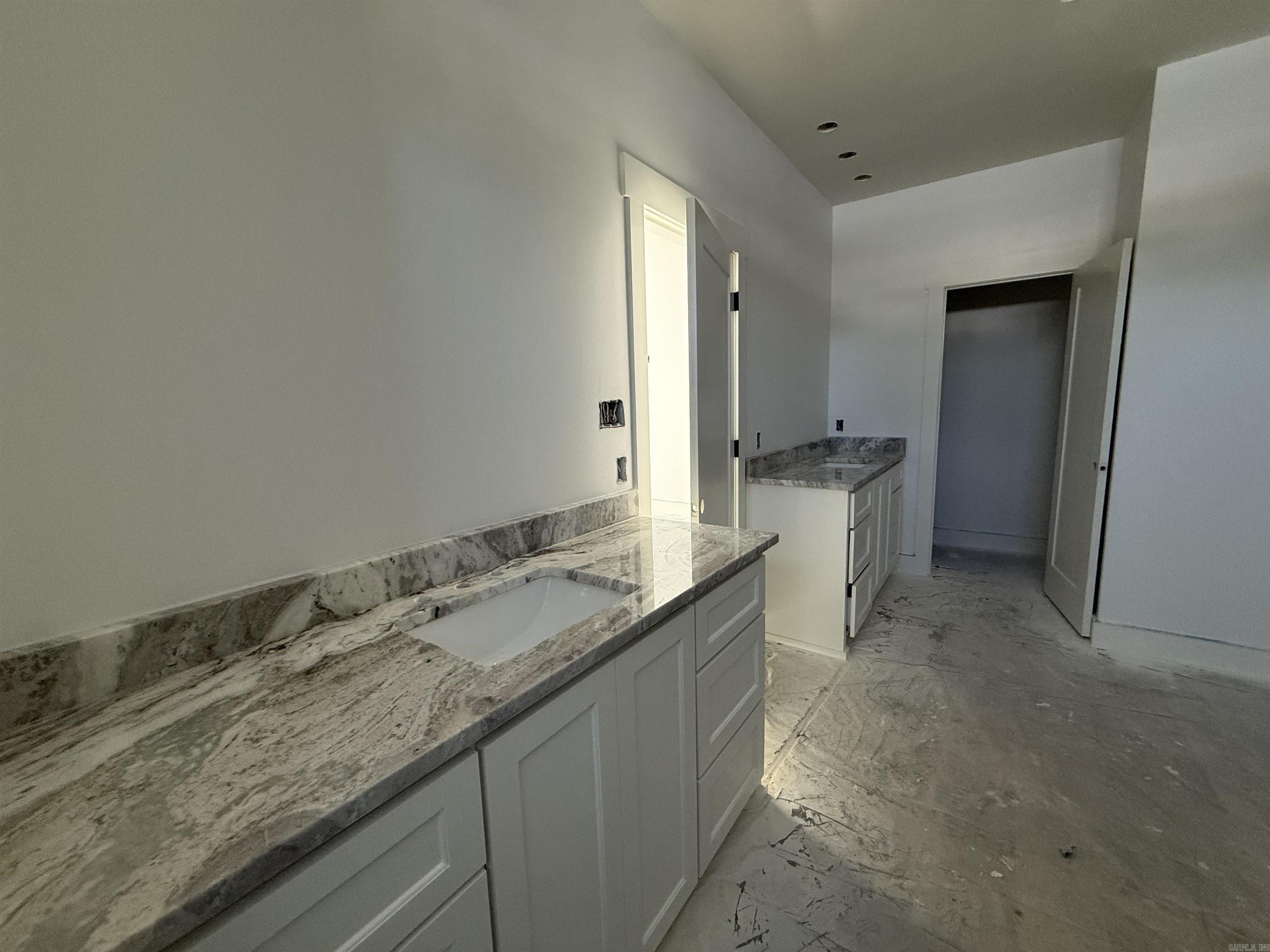 COYOTE RIDGE - Residential