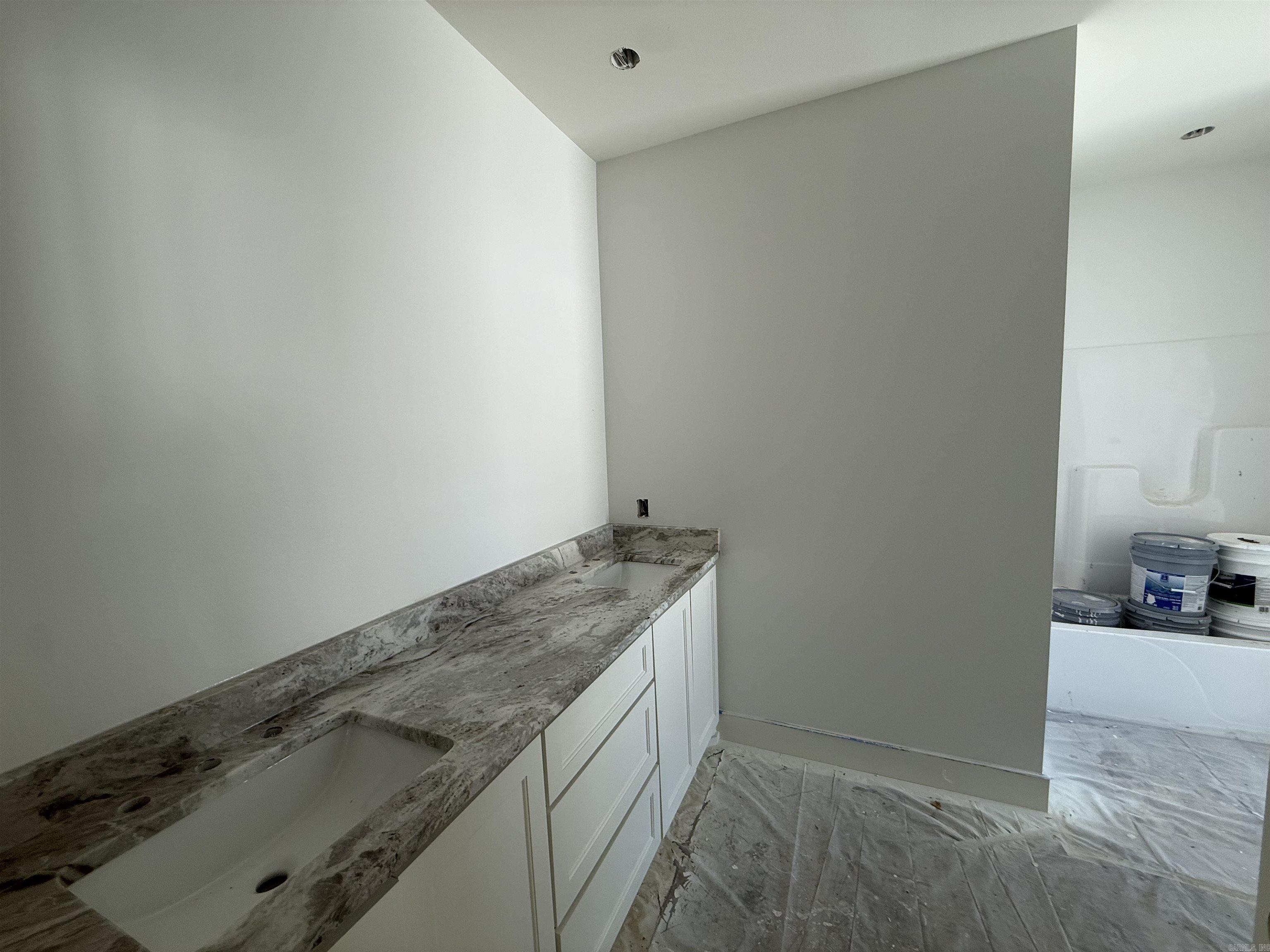 COYOTE RIDGE - Residential