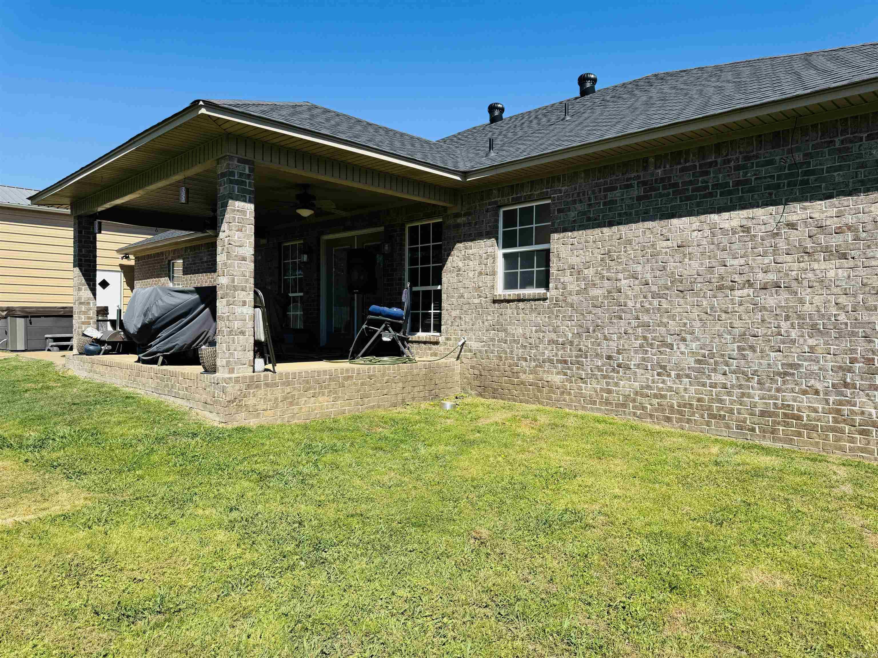 DERDEN ESTATES - Residential