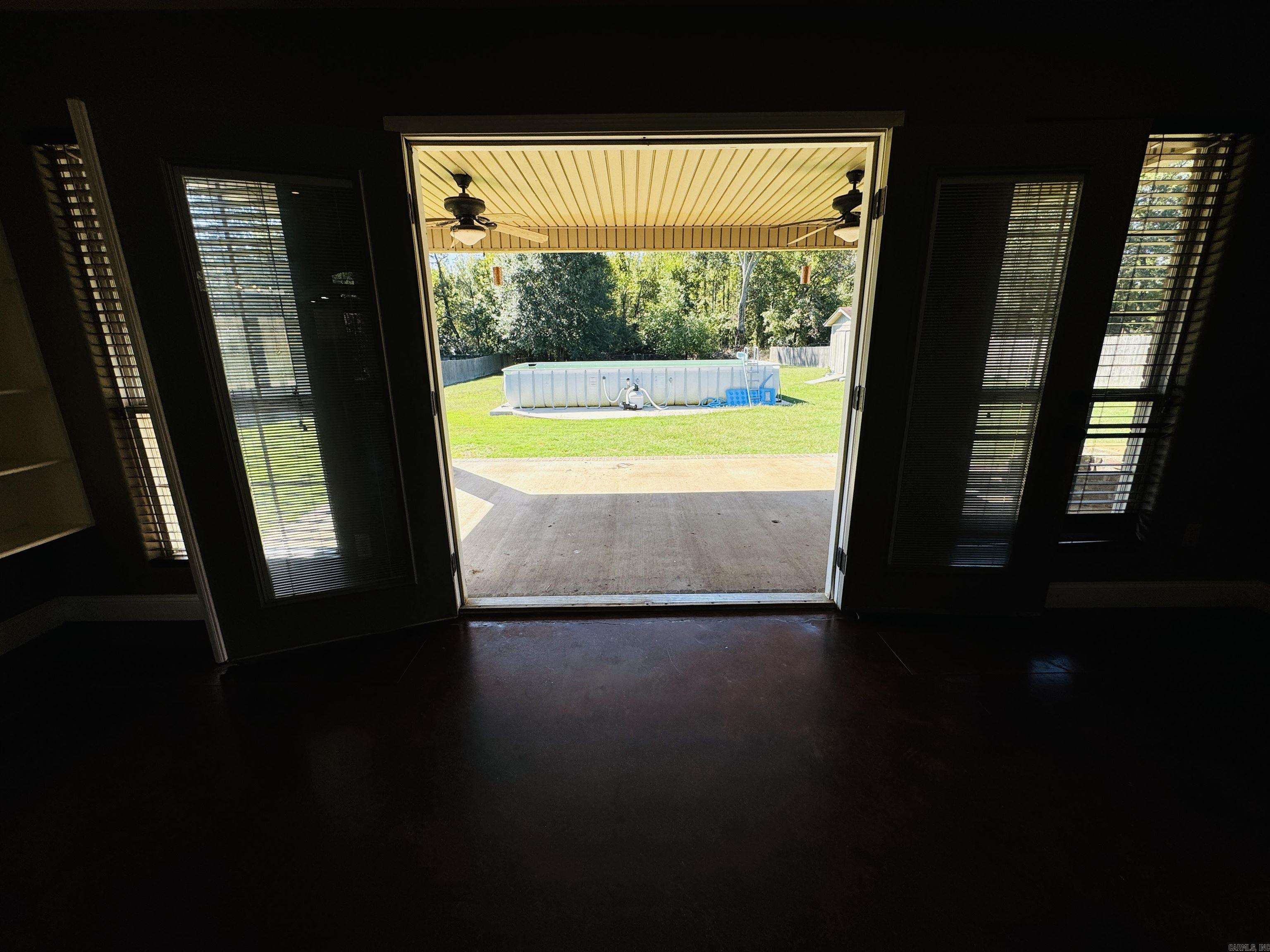 DERDEN ESTATES - Residential