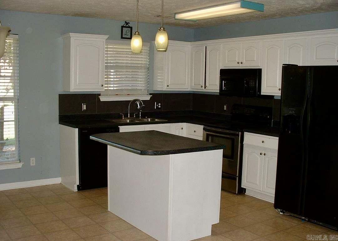 JUSTIN PLACE - Residential