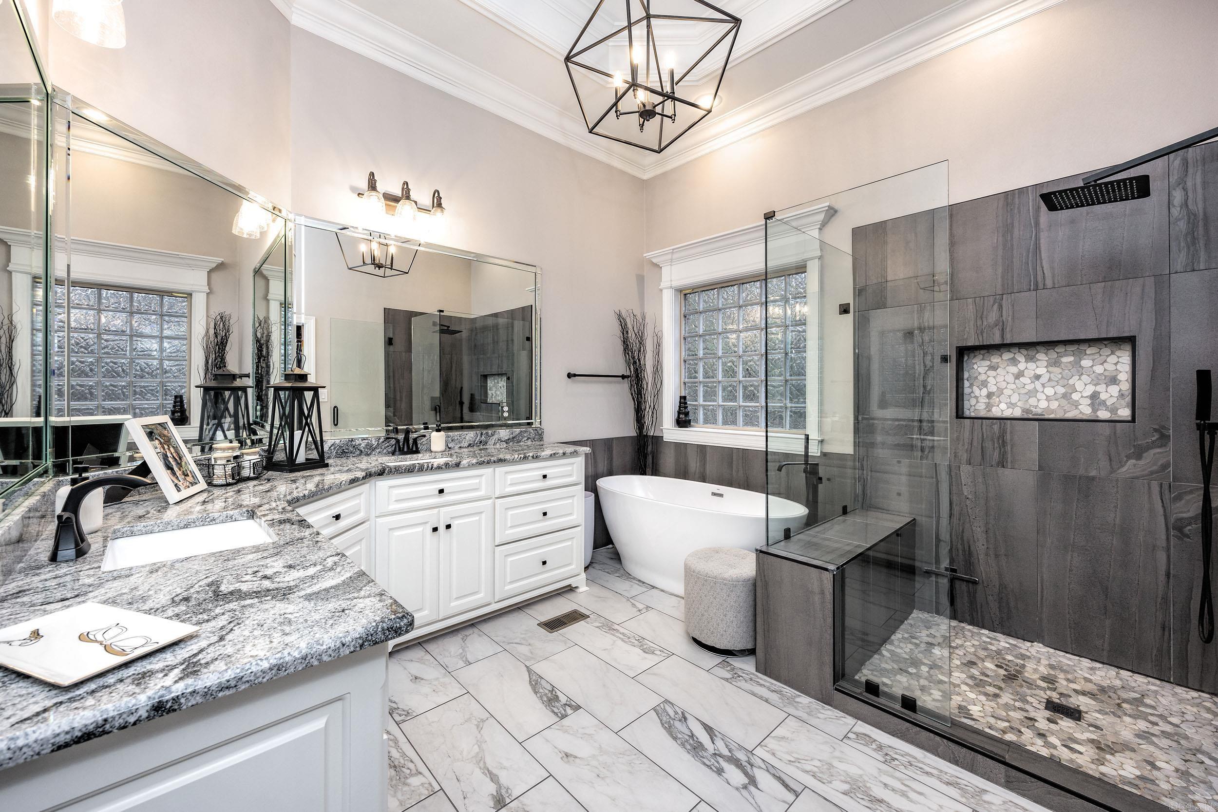 WOODLANDS EDGE - Residential