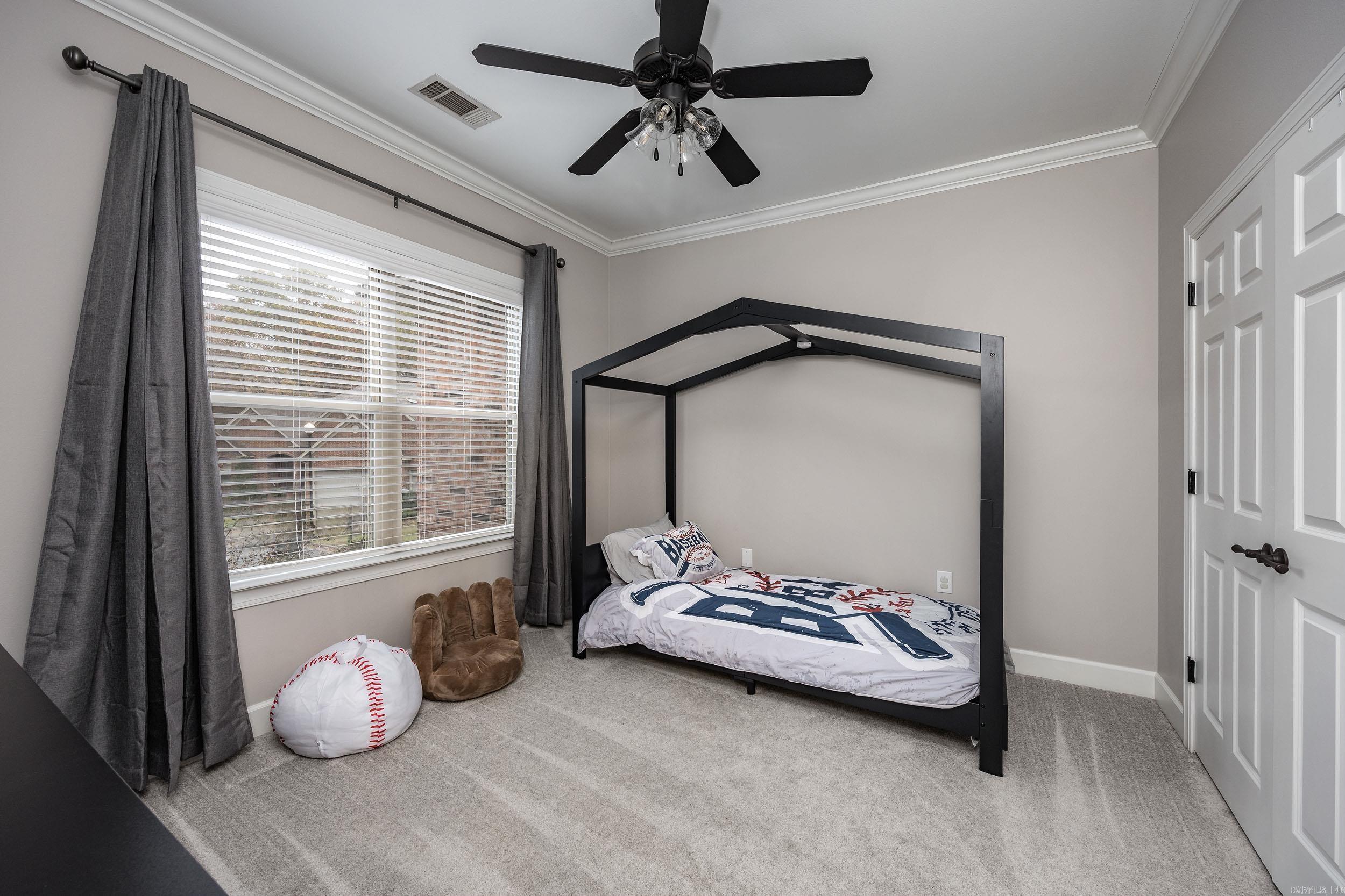 WOODLANDS EDGE - Residential