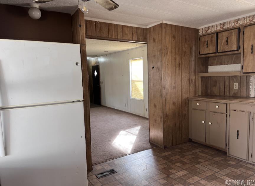 ROYAL OAK MANOR - Residential