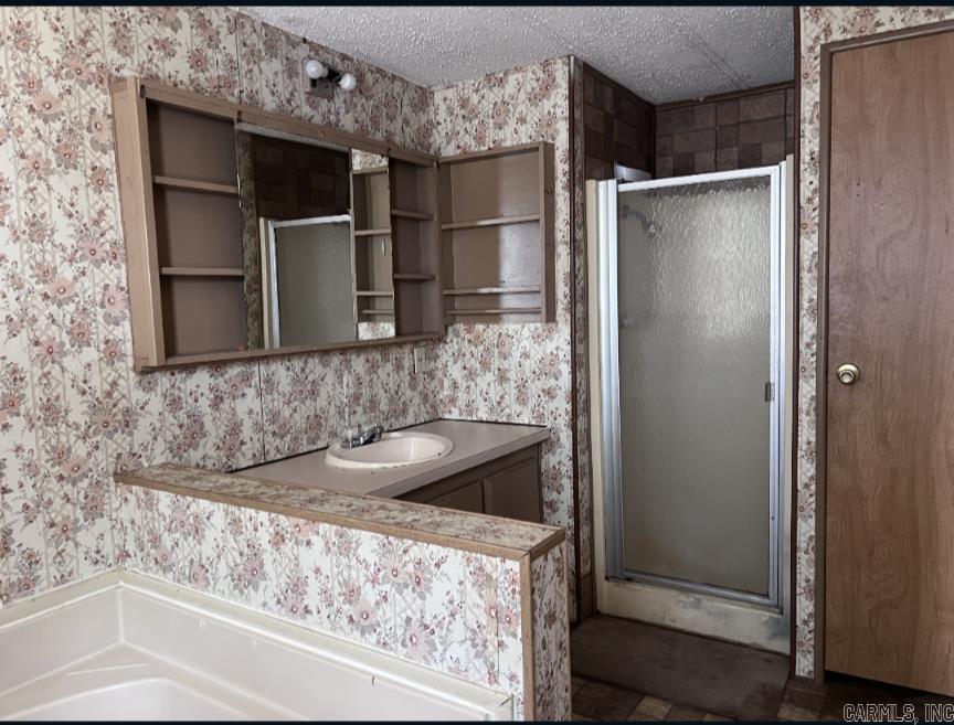 ROYAL OAK MANOR - Residential