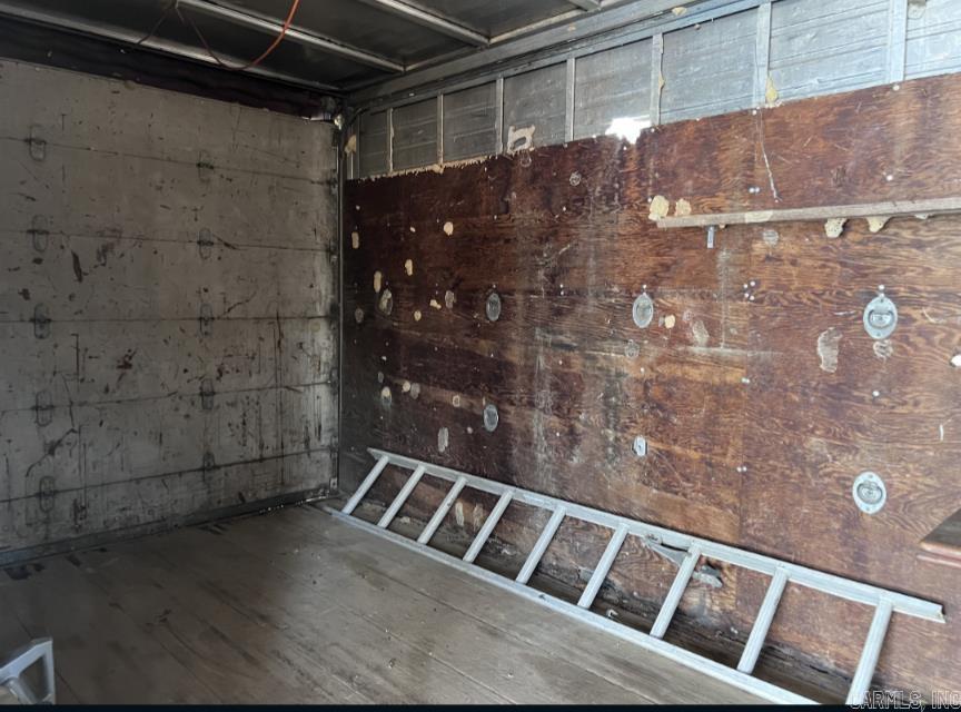 ROYAL OAK MANOR - Residential