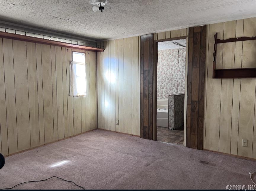 ROYAL OAK MANOR - Residential