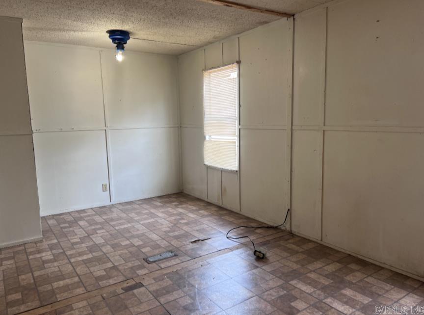 ROYAL OAK MANOR - Residential