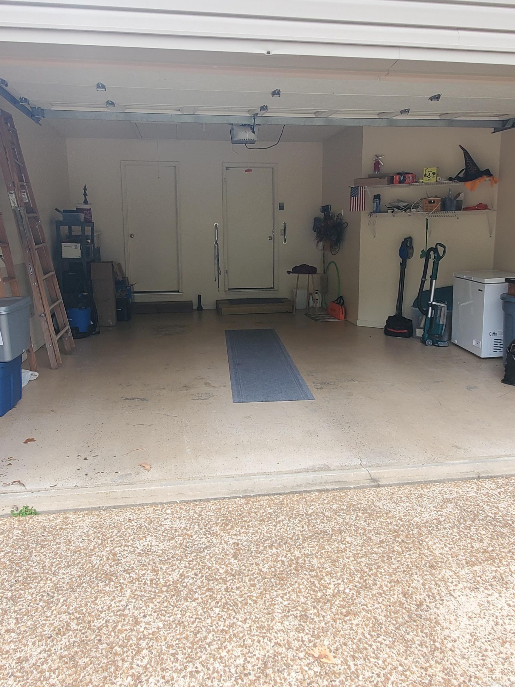 Country Club Ridge Town - Residential