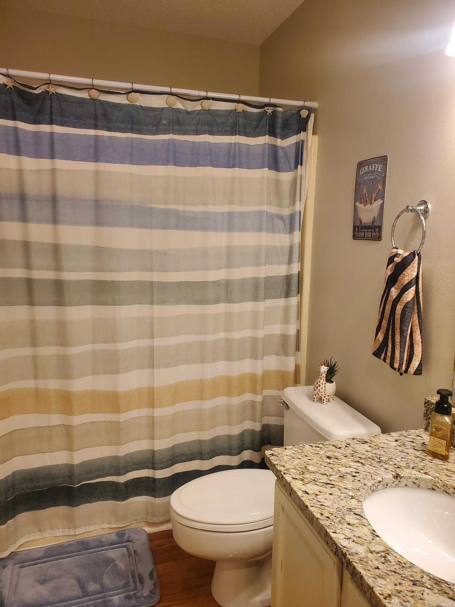 Country Club Ridge Town - Residential