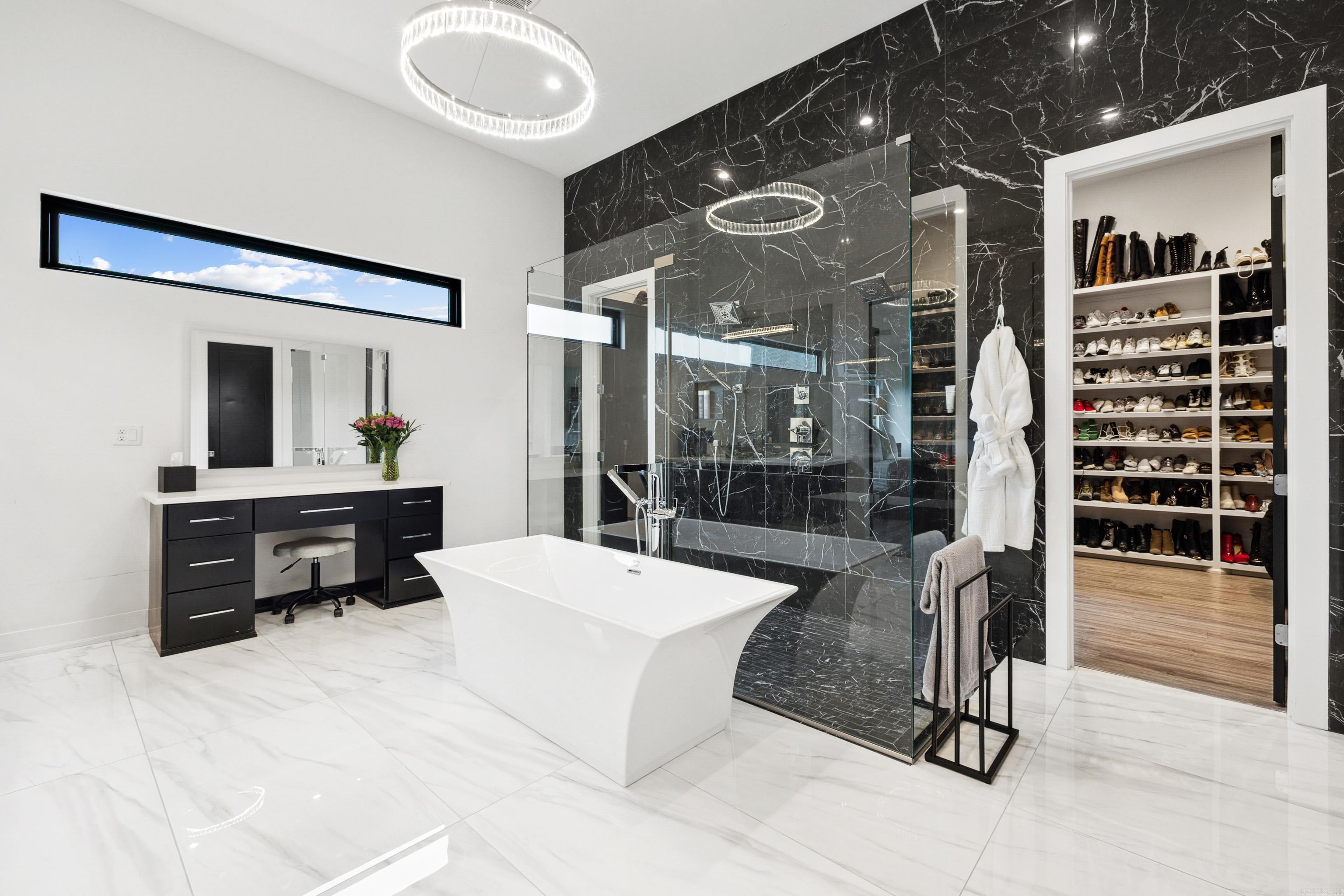 WEST LAKE VILLAGE - Residential