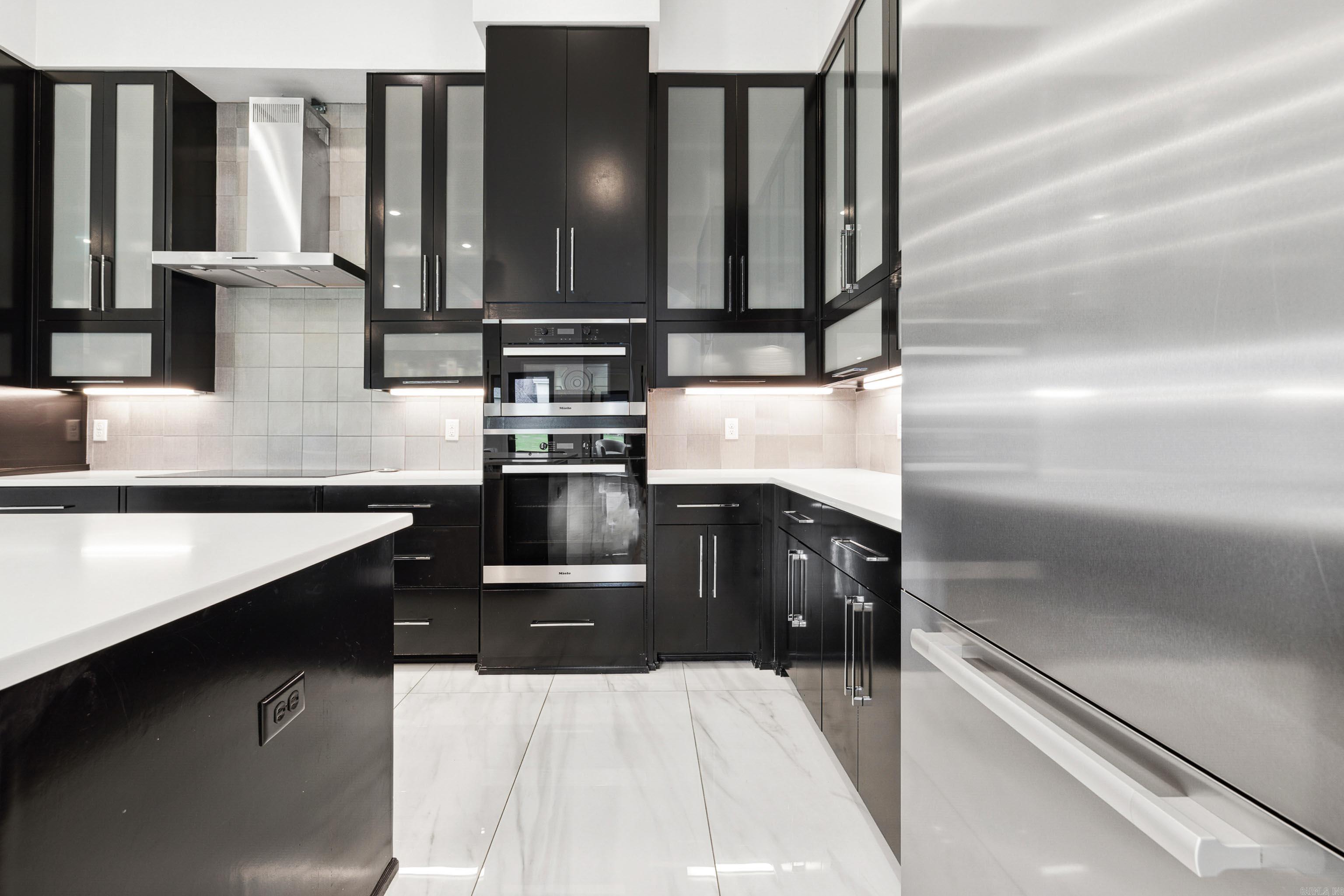 WEST LAKE VILLAGE - Residential