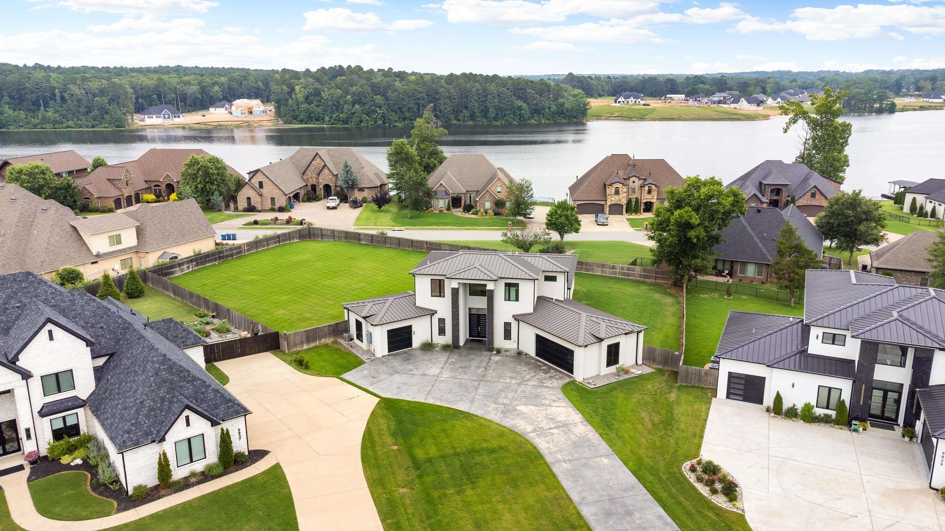 WEST LAKE VILLAGE - Residential