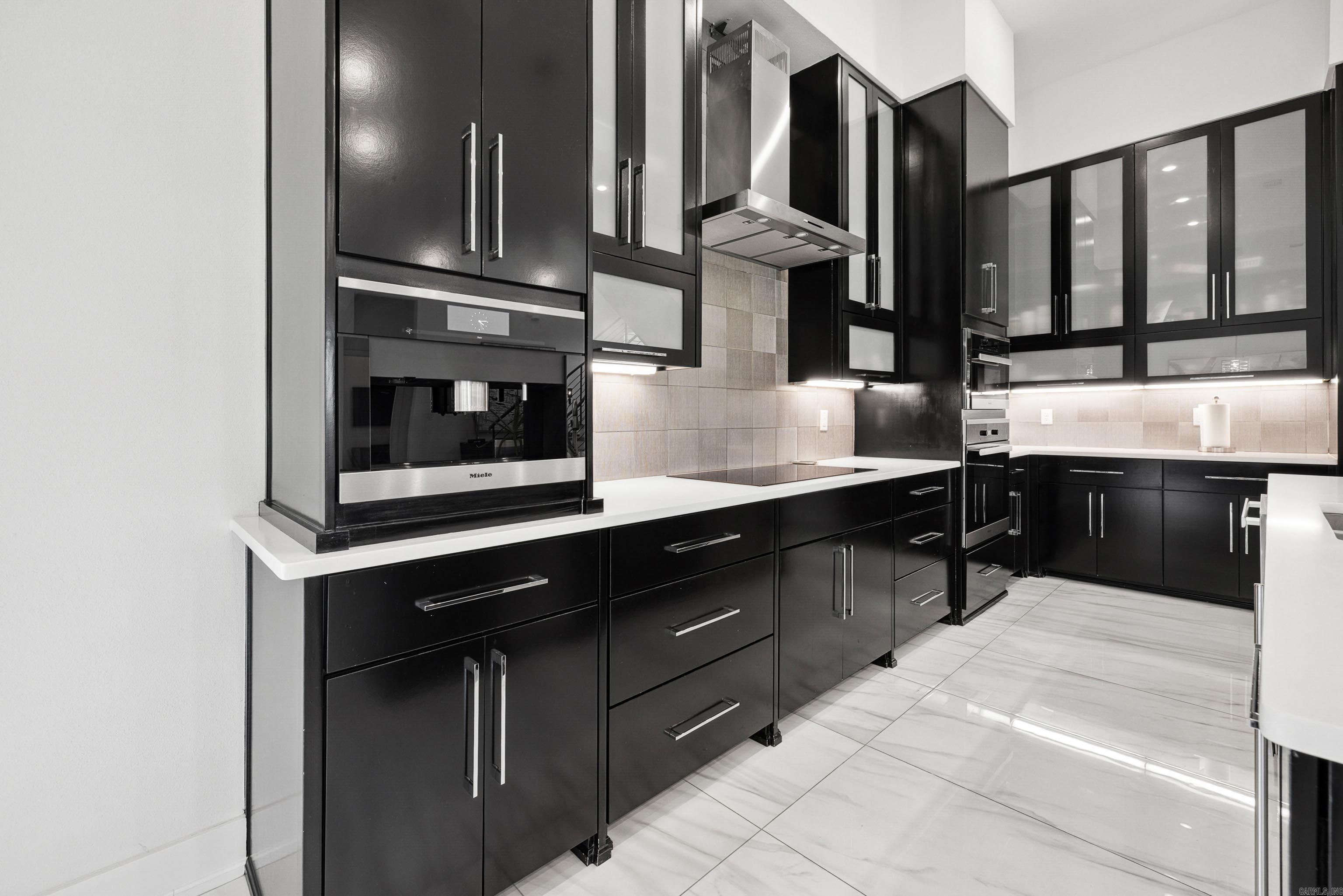 WEST LAKE VILLAGE - Residential