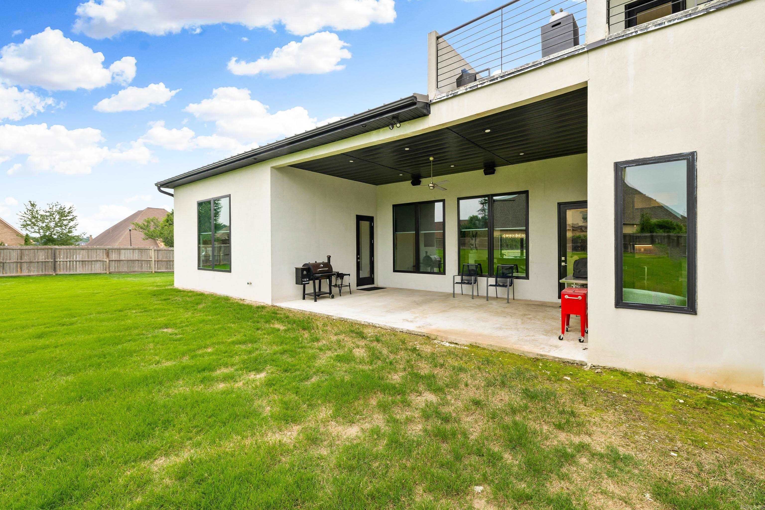 WEST LAKE VILLAGE - Residential