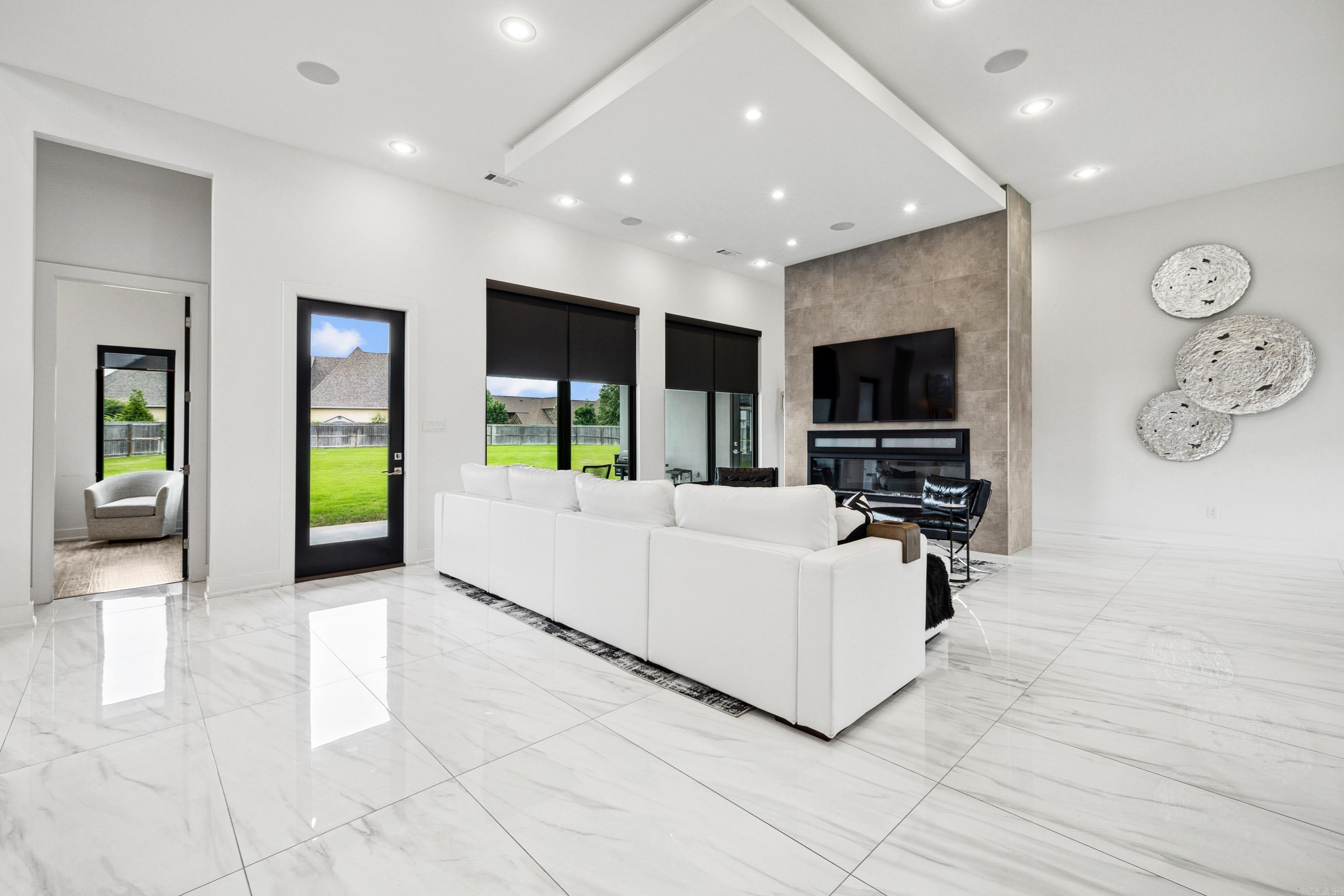 WEST LAKE VILLAGE - Residential