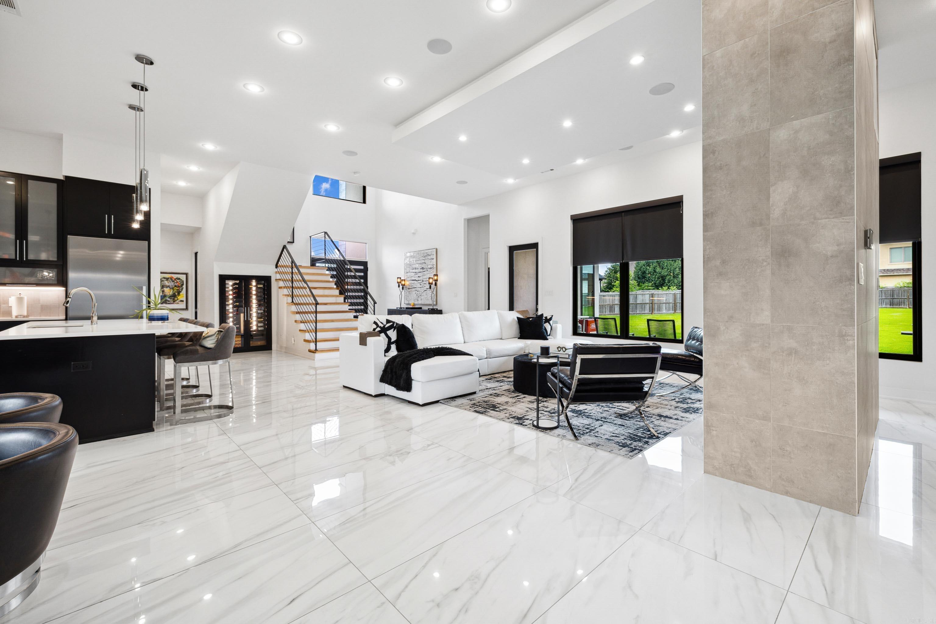 WEST LAKE VILLAGE - Residential