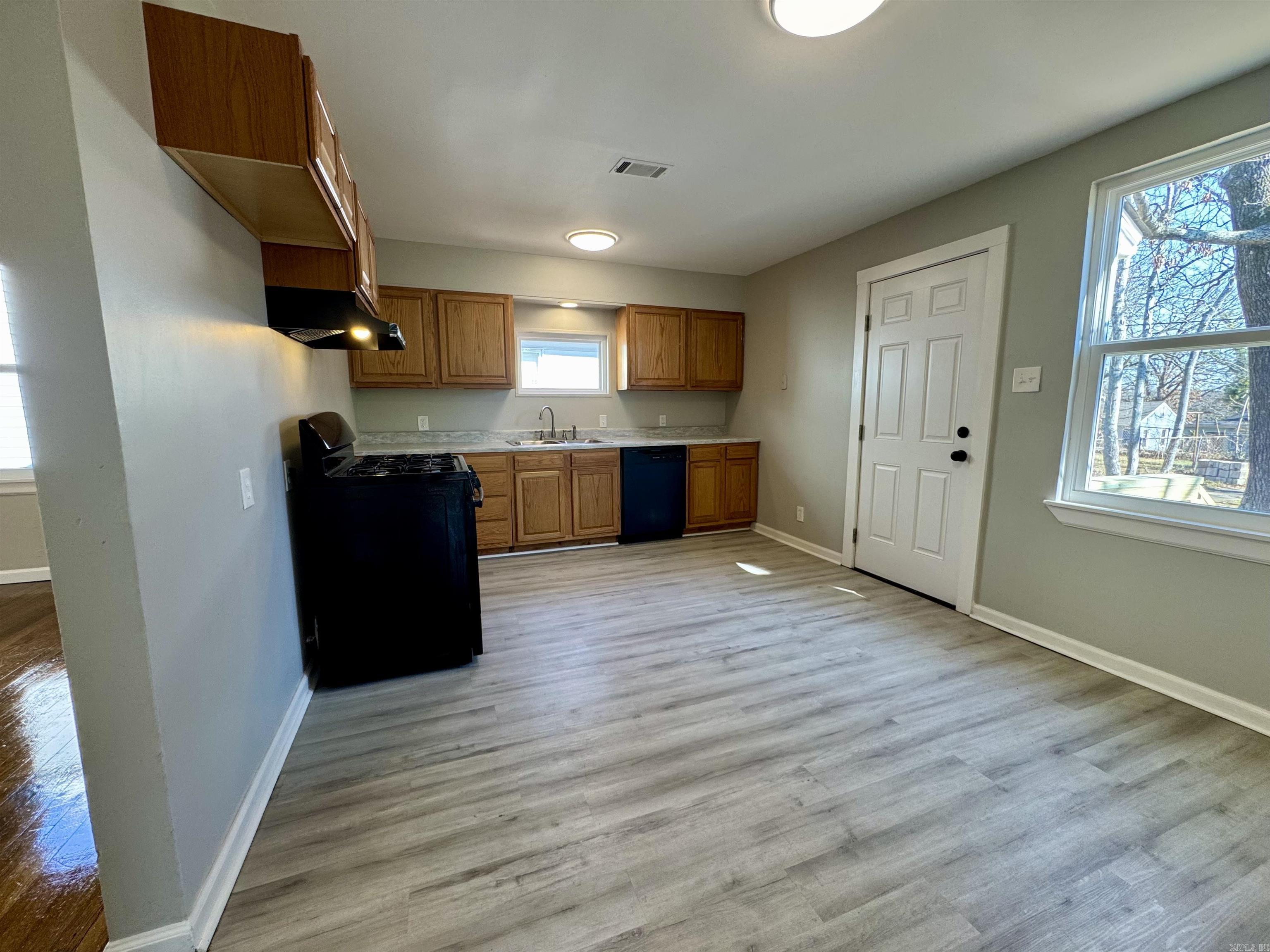 CHERRY & COX - Residential