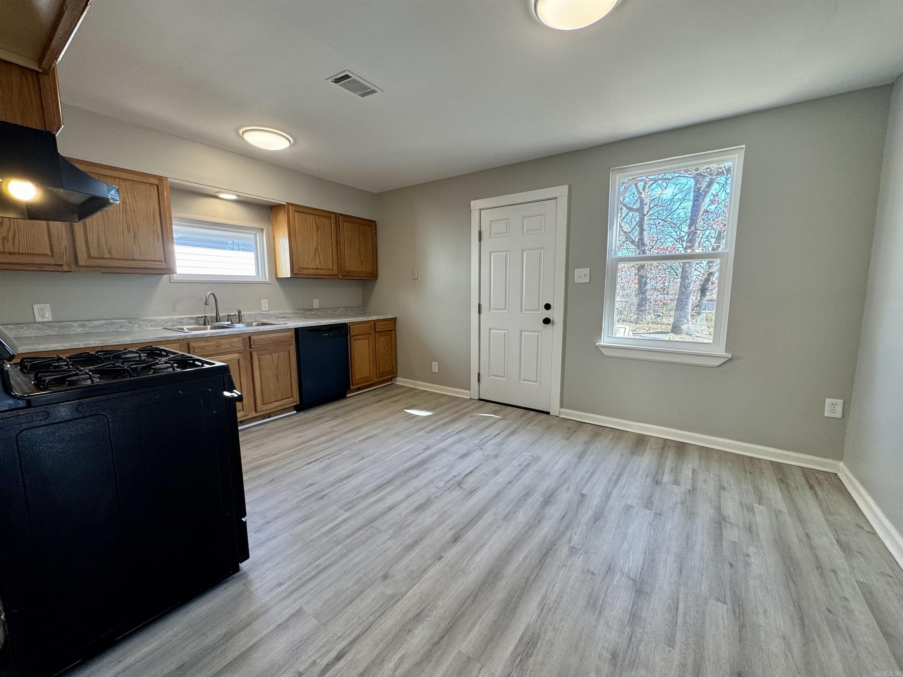 CHERRY & COX - Residential