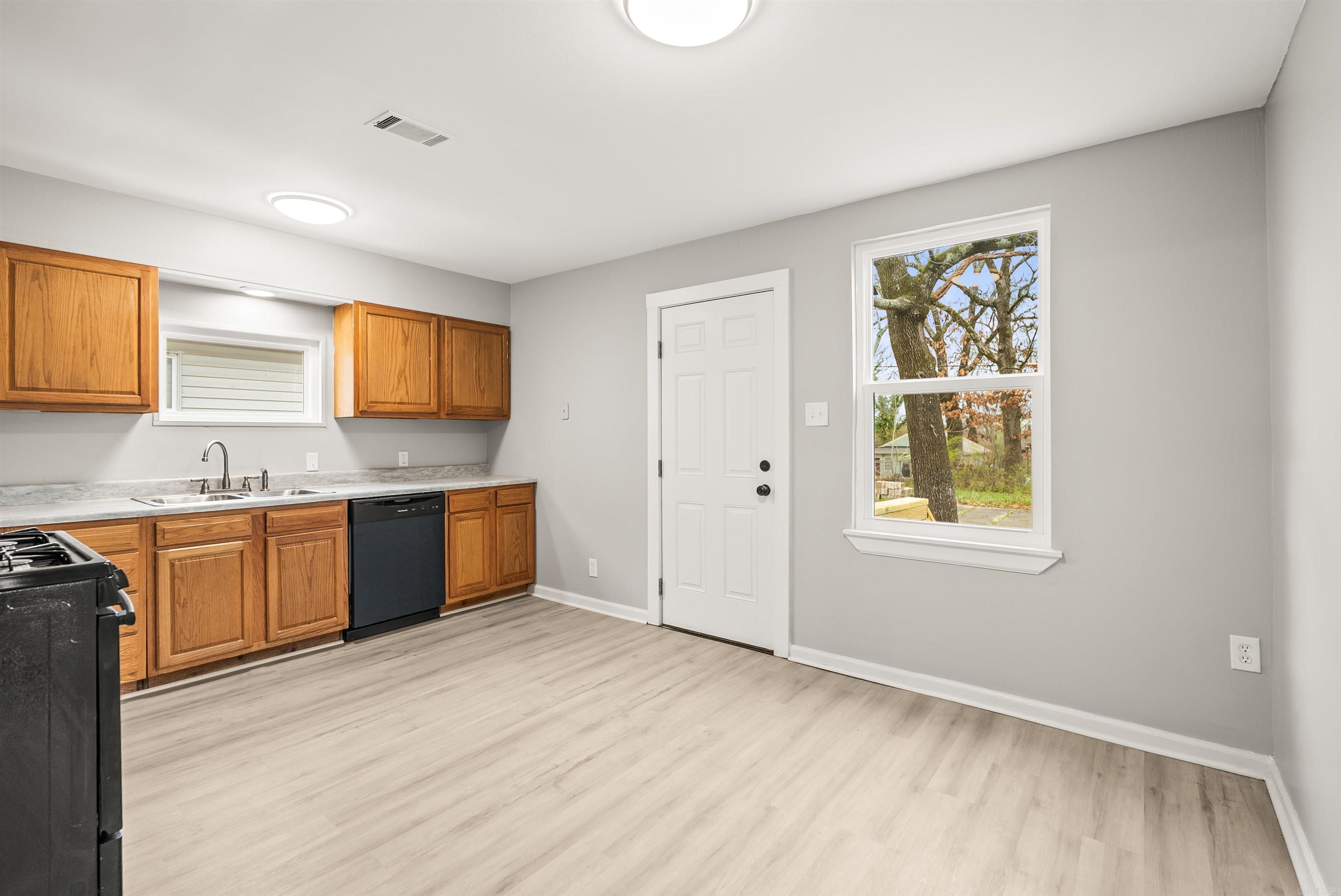 CHERRY & COX - Residential