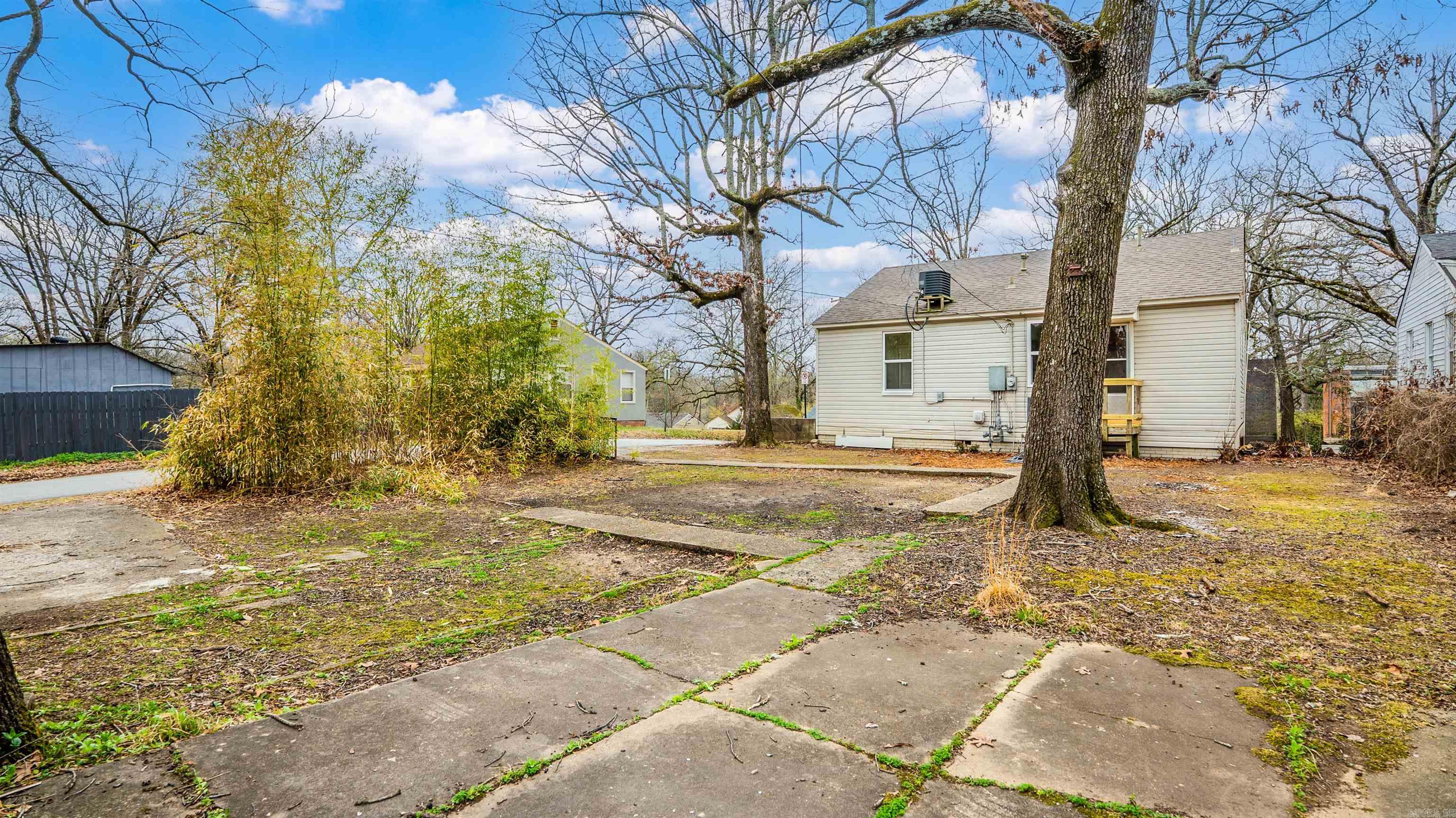 CHERRY & COX - Residential