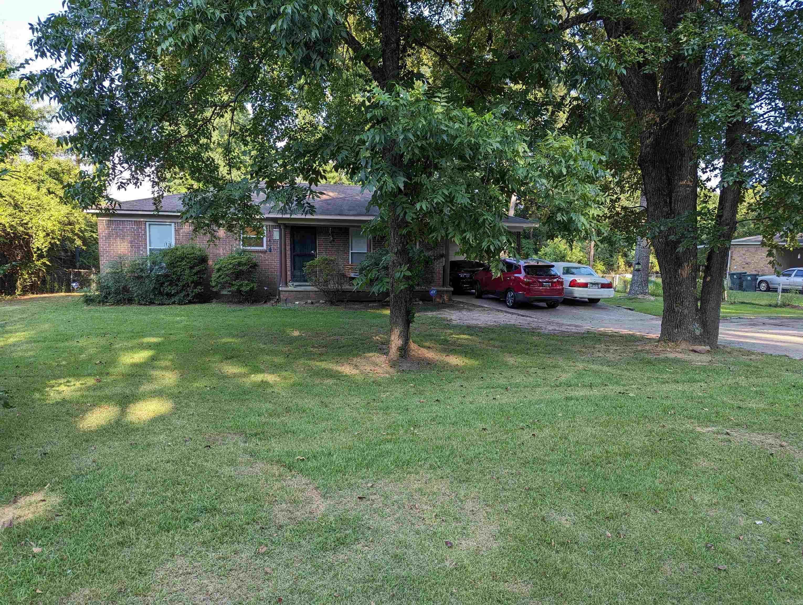 2 Nice brick homes sitting on 0.15 acres.