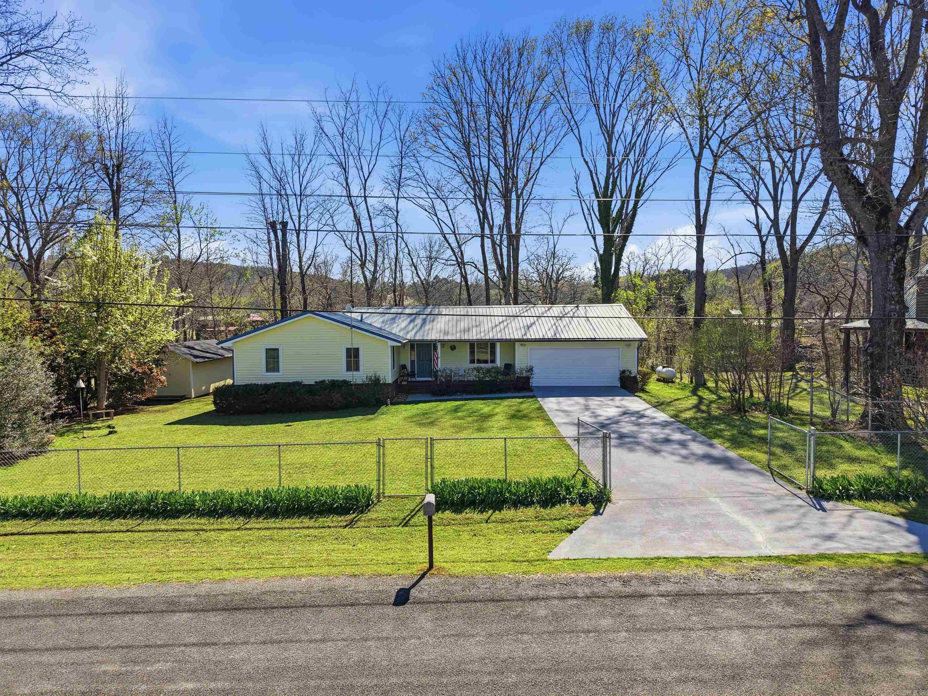 River Drive Estates - Residential