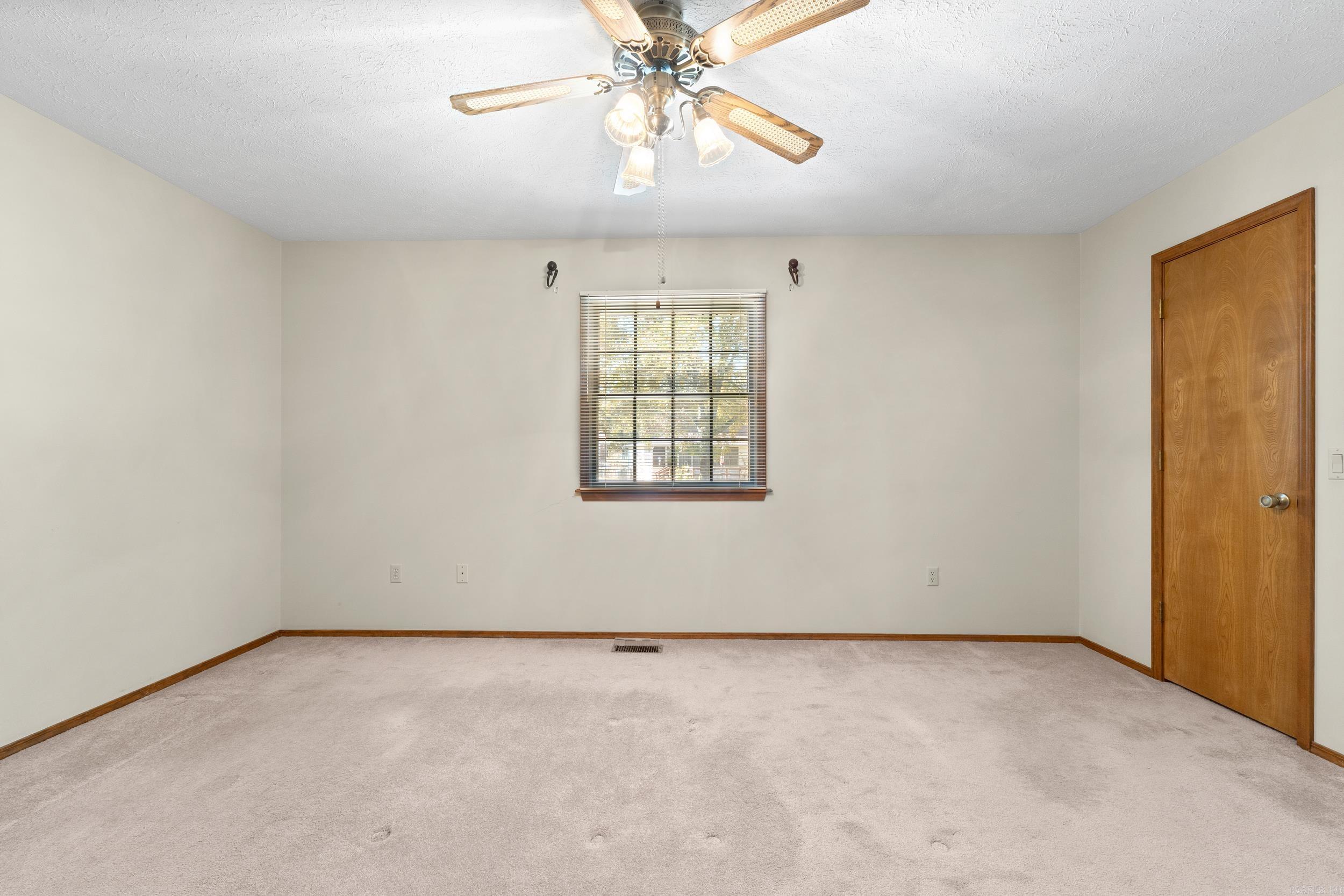 NORTHERN HILLS ESTATES - Residential