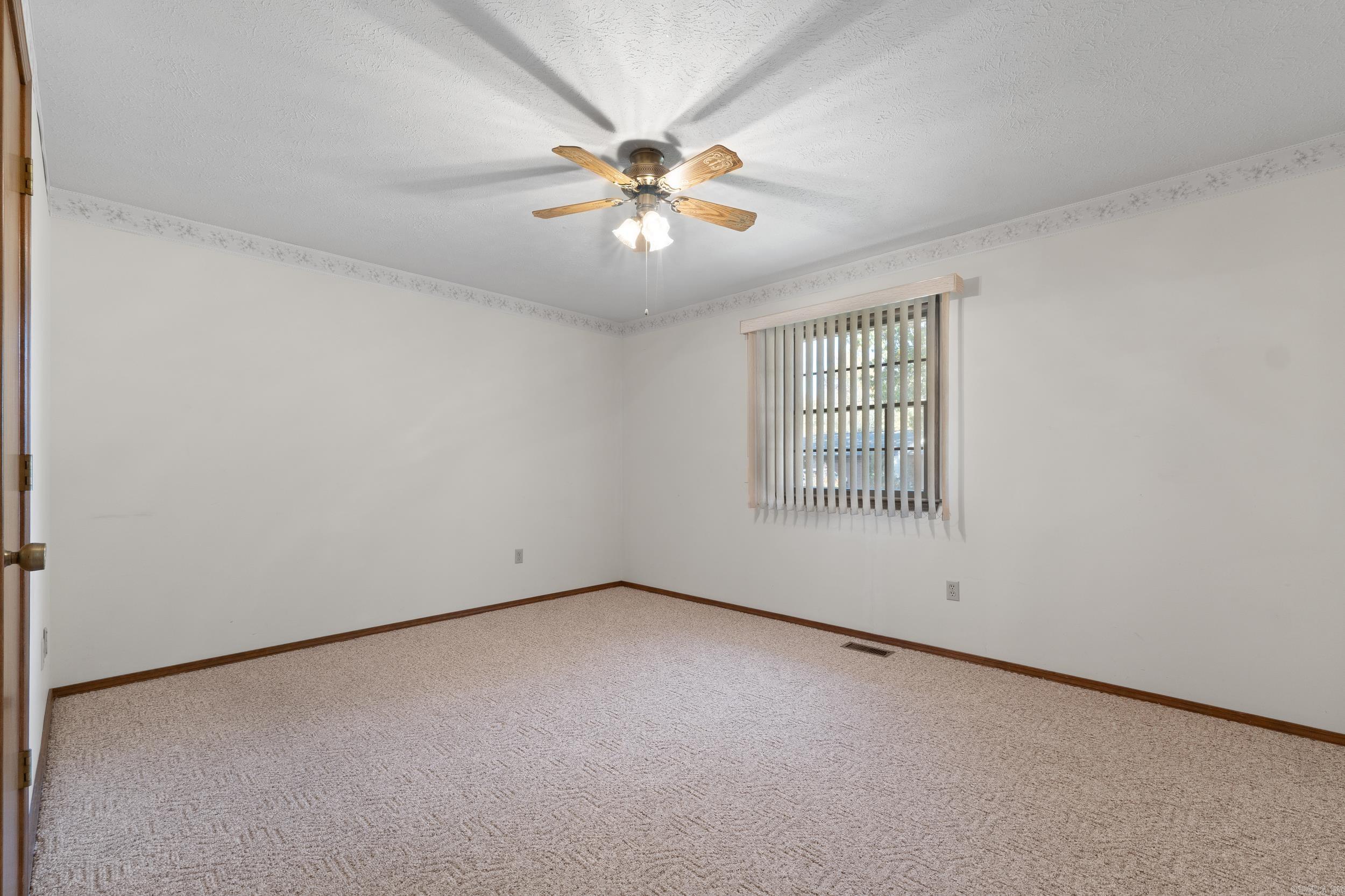 NORTHERN HILLS ESTATES - Residential