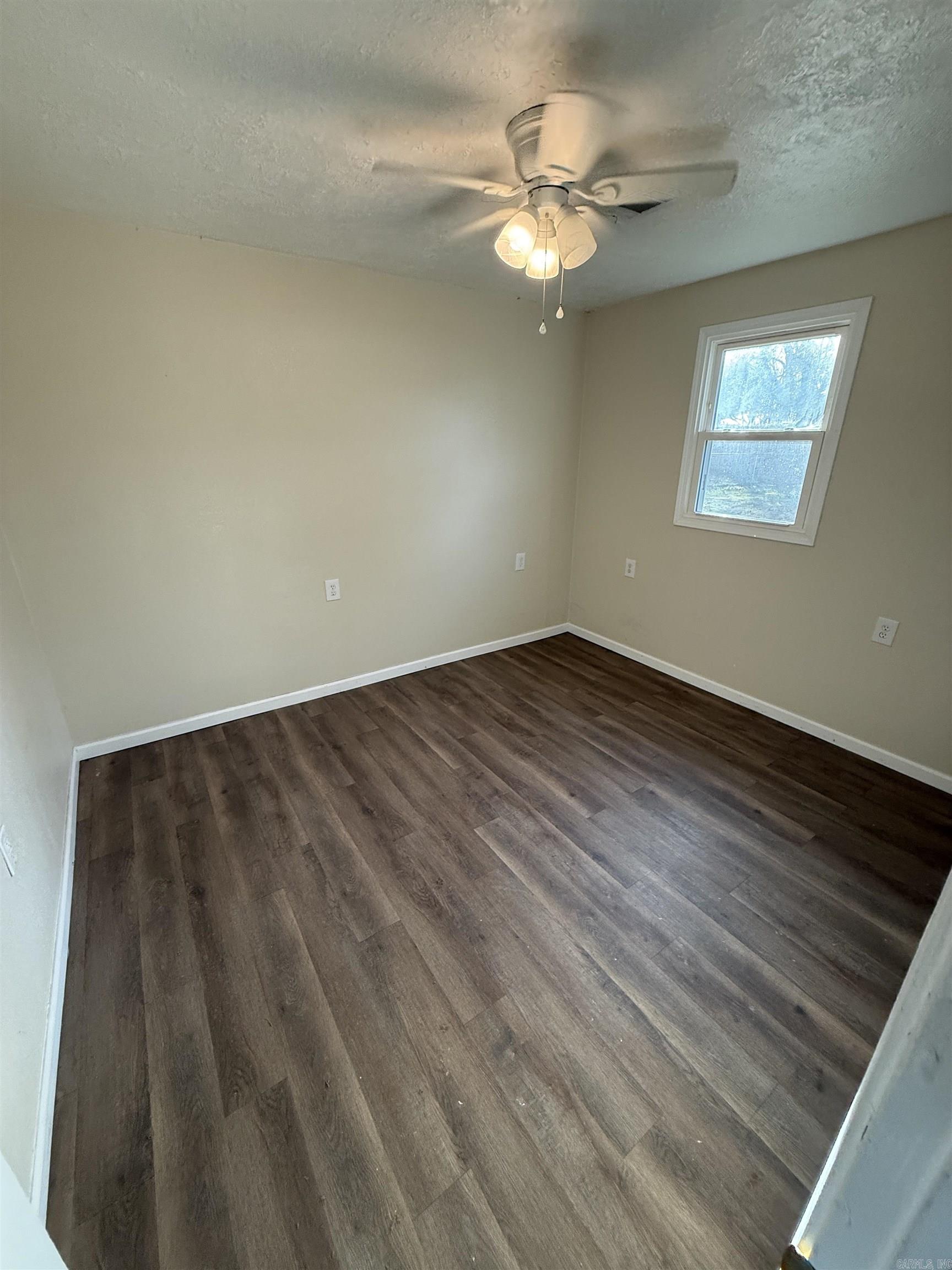 CASTLEBERRY - Residential