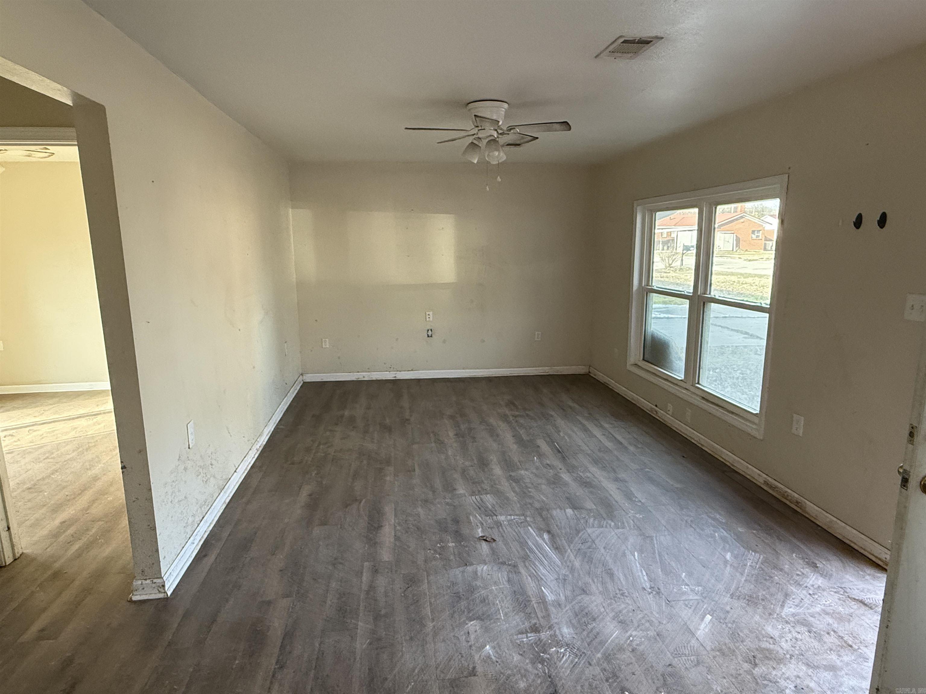 CASTLEBERRY - Residential