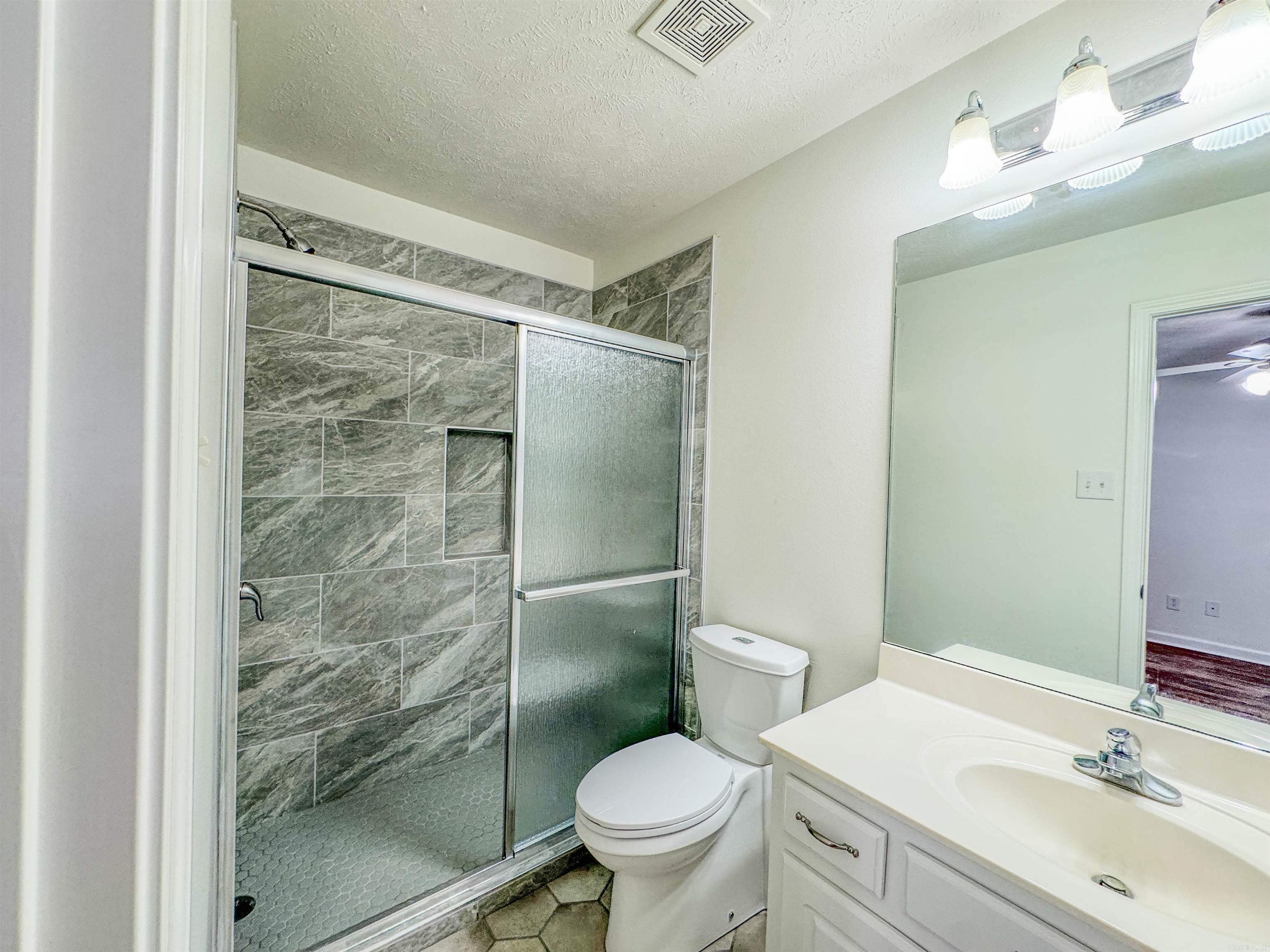 Moore & Martin - Residential Lease