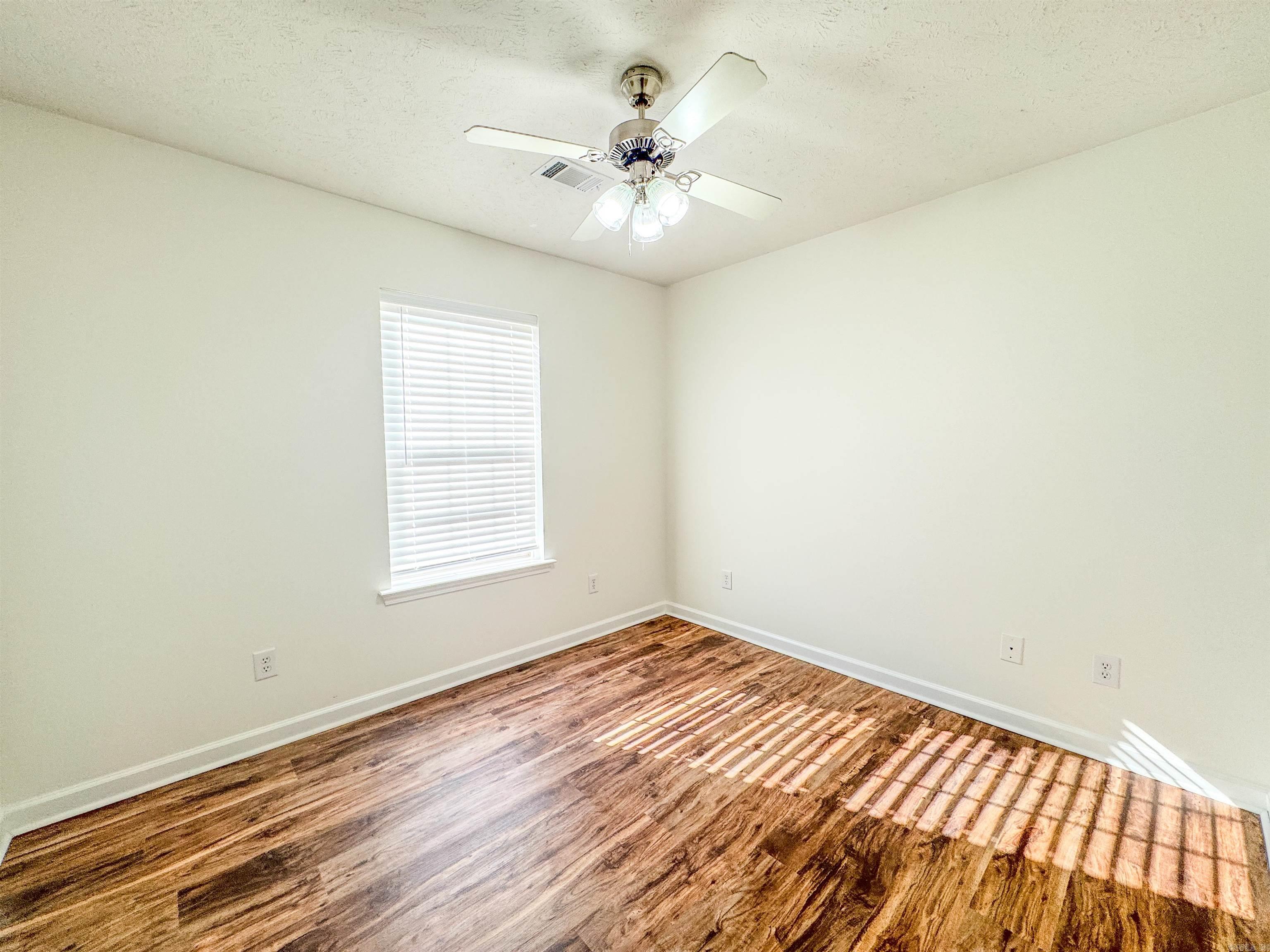 Moore & Martin - Residential Lease