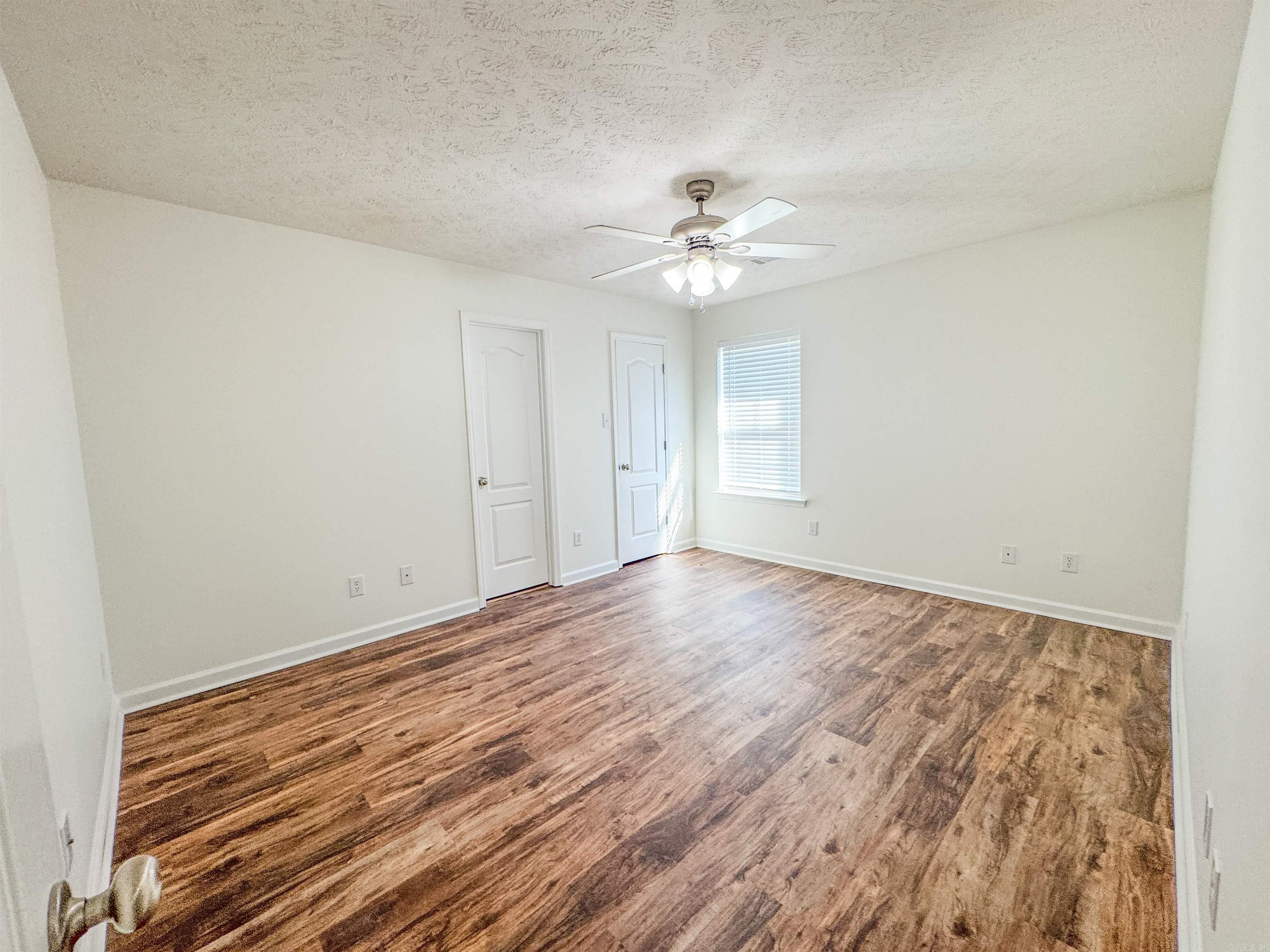 Moore & Martin - Residential Lease