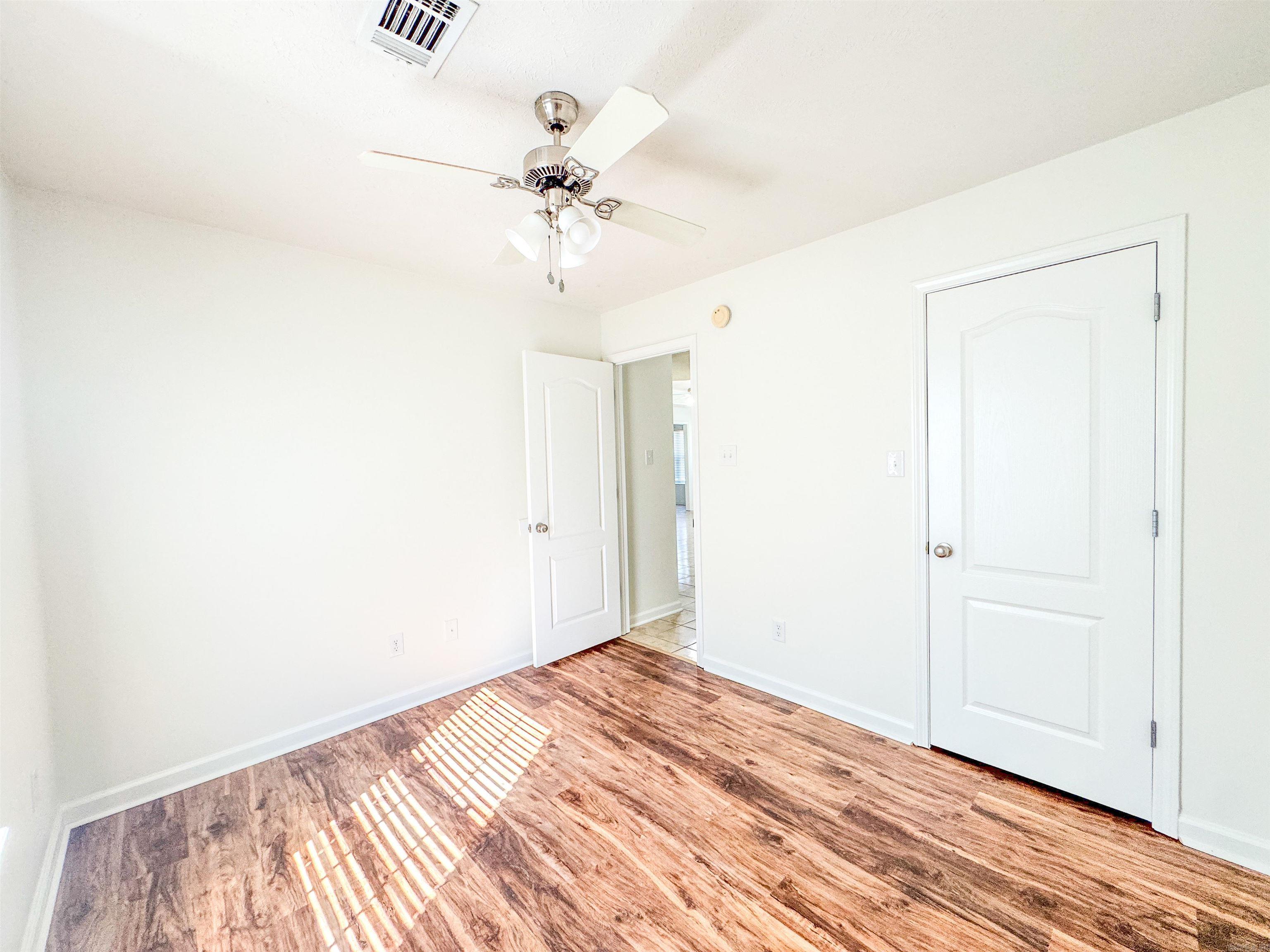 Moore & Martin - Residential Lease