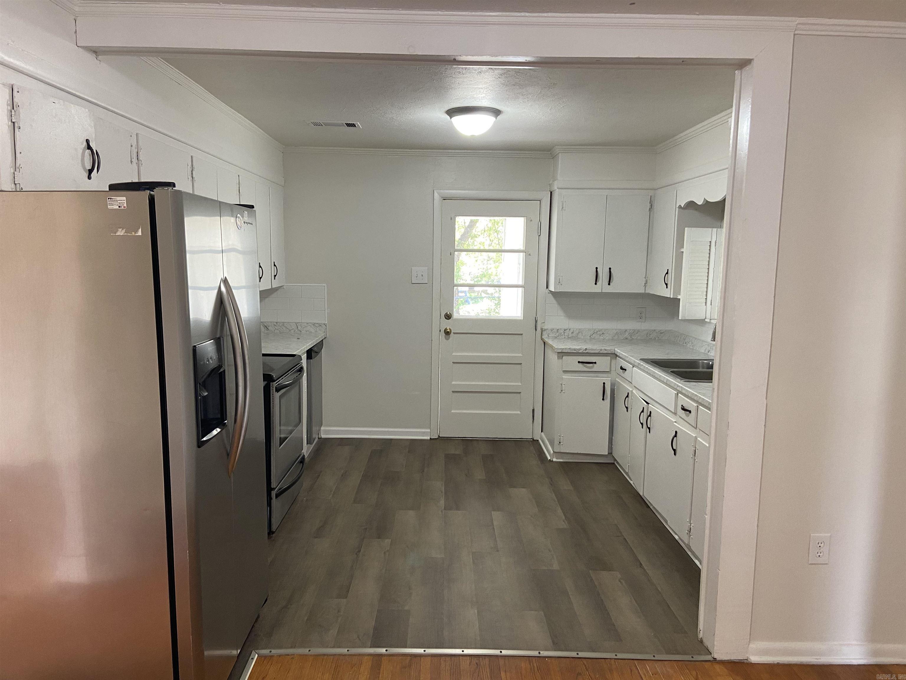 VALLEY VIEW - Residential