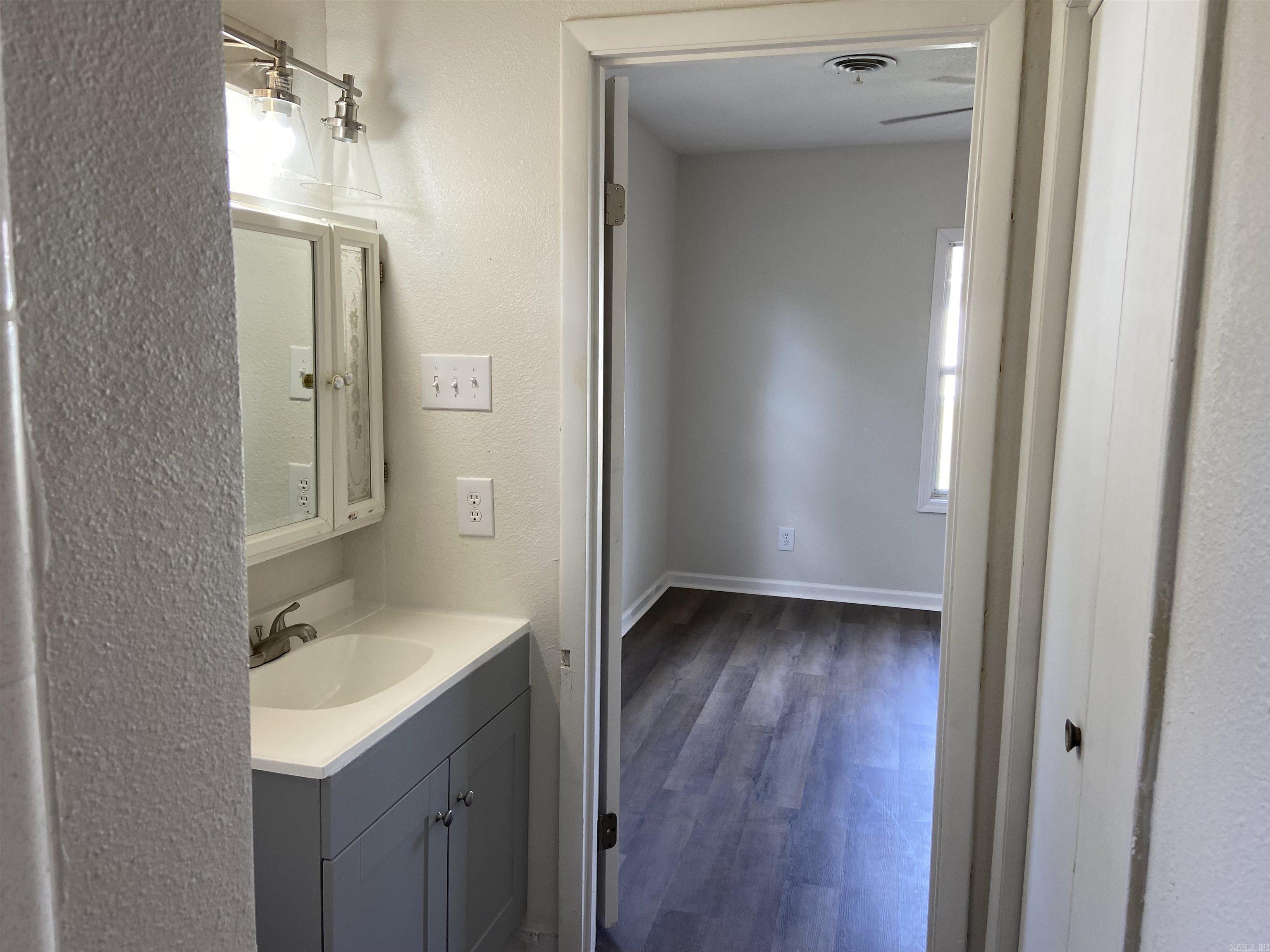 VALLEY VIEW - Residential