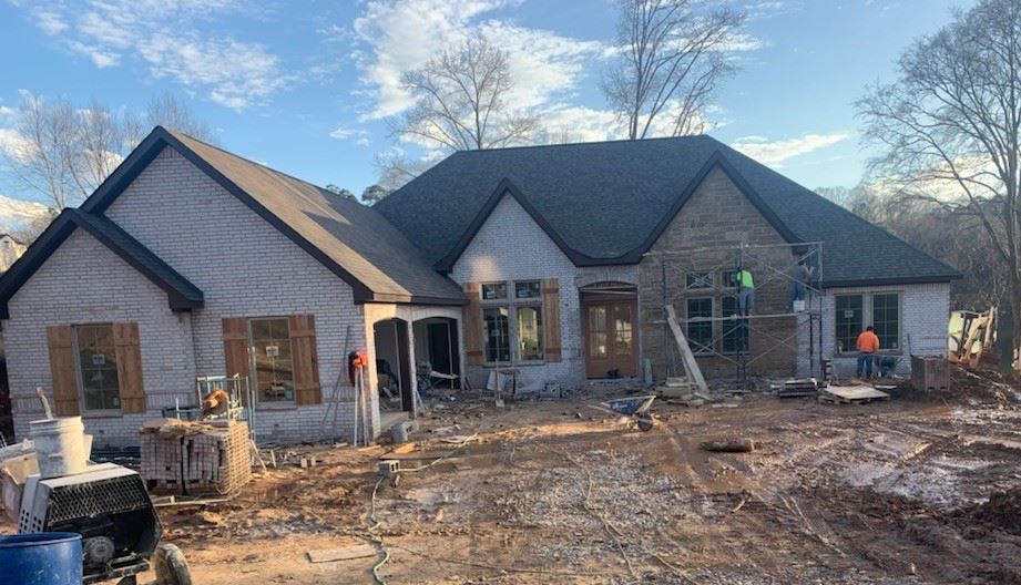 New Construction on Lake Hamilton. This new Carriage Custom Home will be completed early Spring 2021. Four bedrooms plus a study with one wing dedicated to the Master area. Professionally decorated with gorgeous kitchen, stainless appliances, and custom cabinetry. Decorator moldings throughout! Beautiful lot with mature trees. Two stall boat dock. Location is close to the bypass and convenient to Oaklawn, dining, shopping and medical services. Owner Agent.