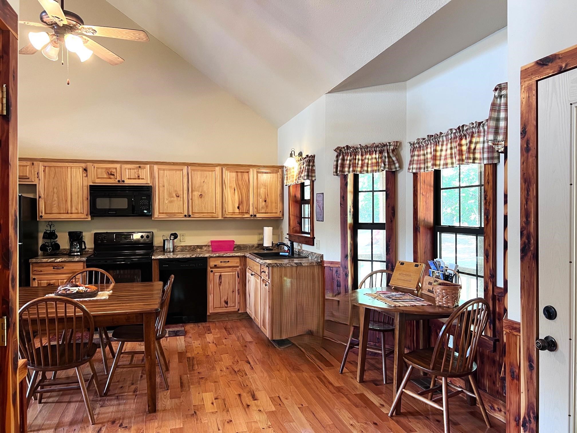 MULLETT'S LANDING - Residential