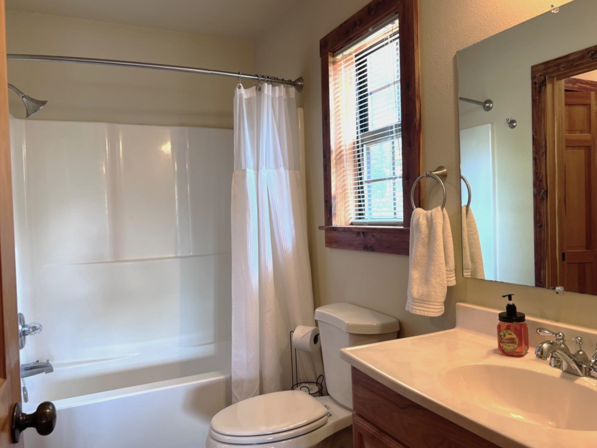 MULLETT'S LANDING - Residential