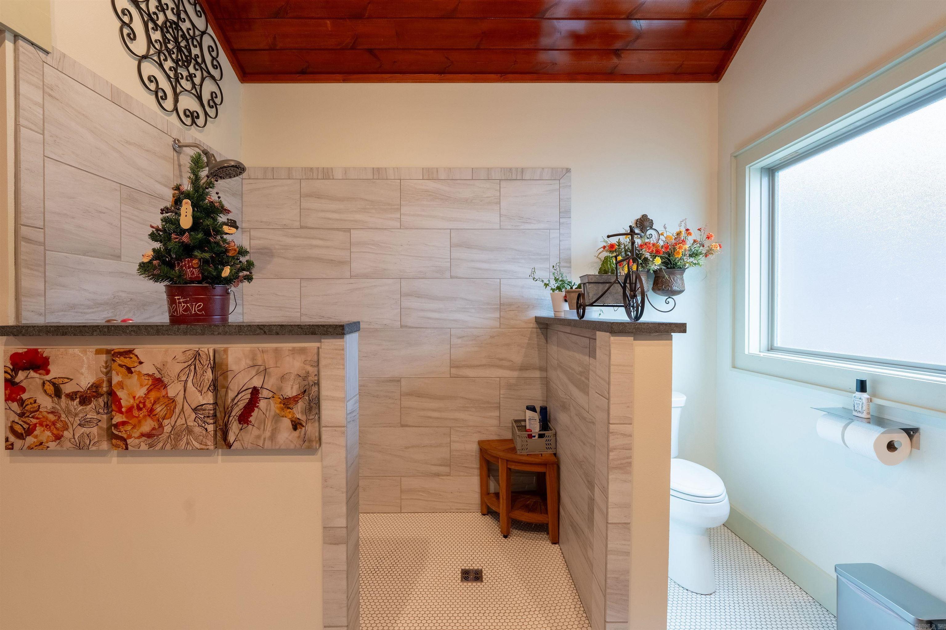 ANCHOR HEIGHTS - Residential