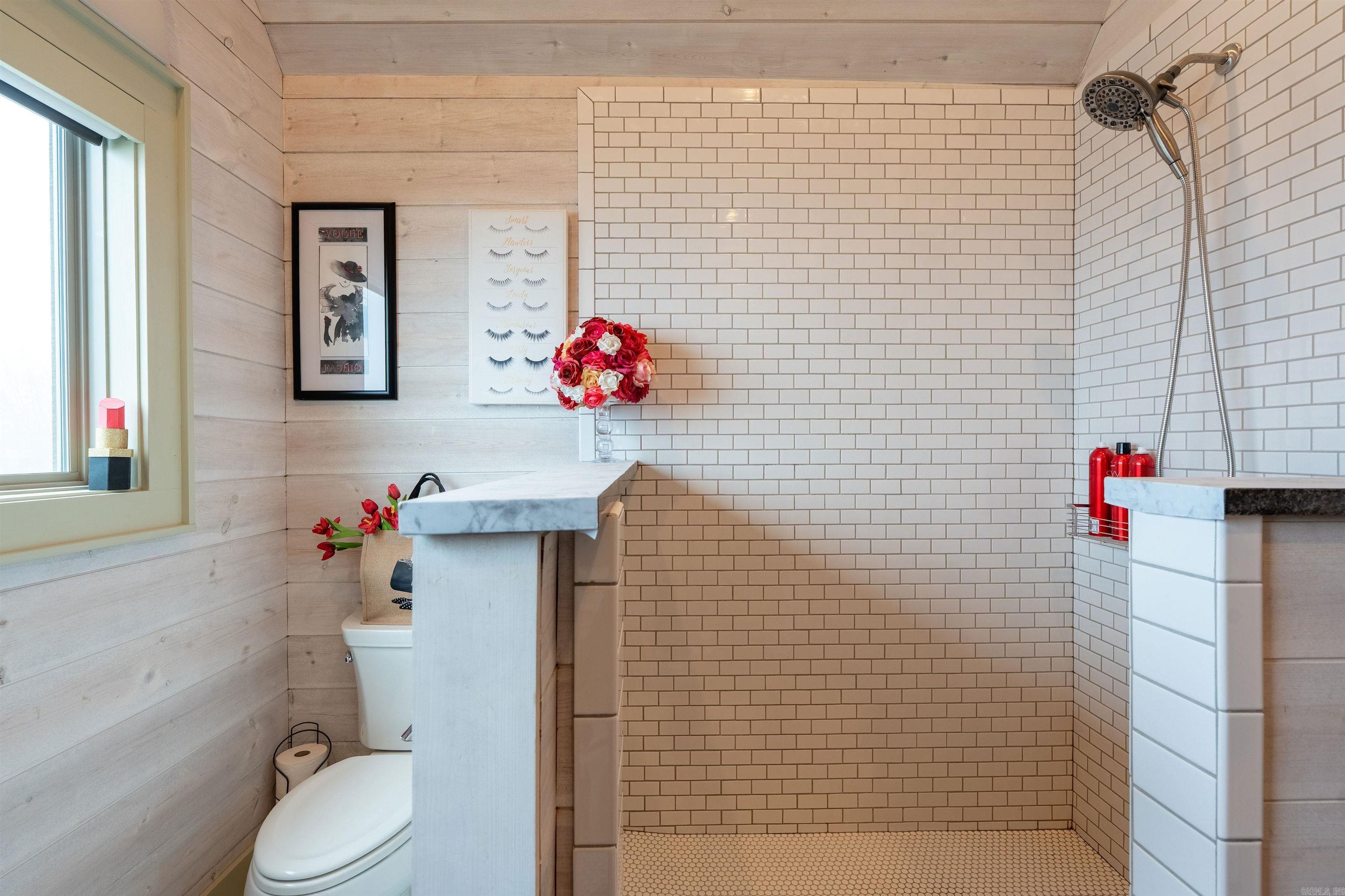 ANCHOR HEIGHTS - Residential