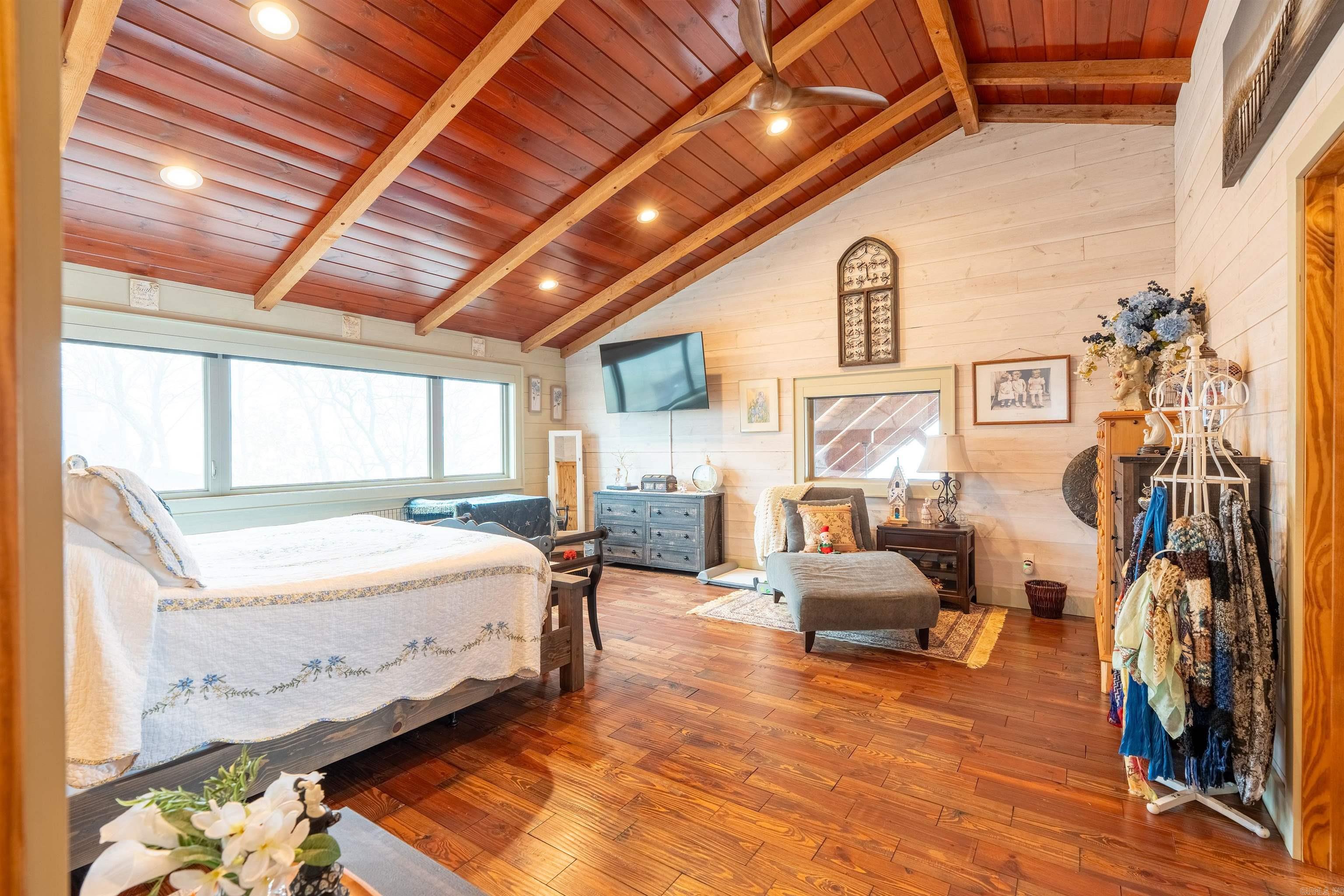 ANCHOR HEIGHTS - Residential