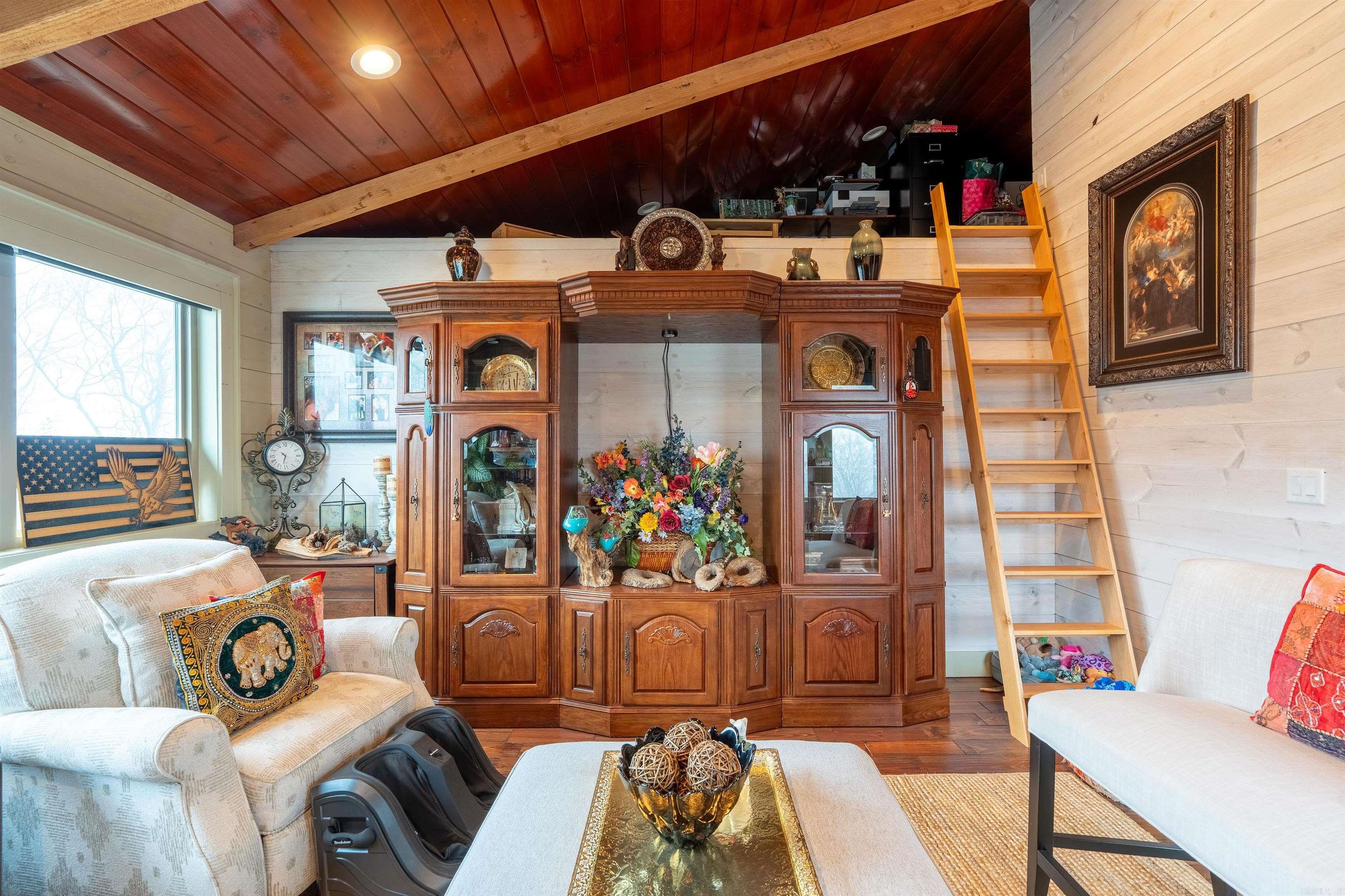 ANCHOR HEIGHTS - Residential