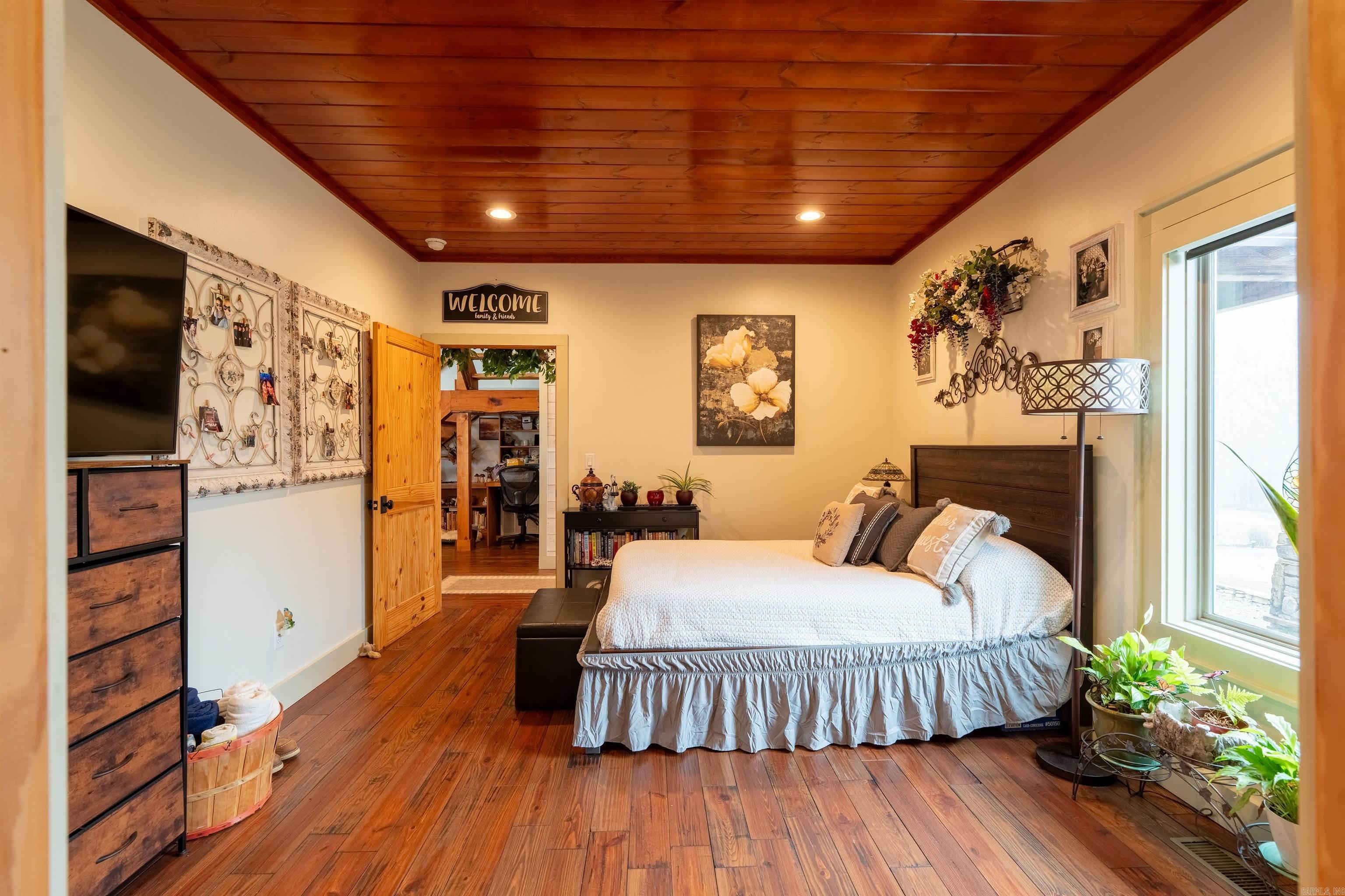 ANCHOR HEIGHTS - Residential